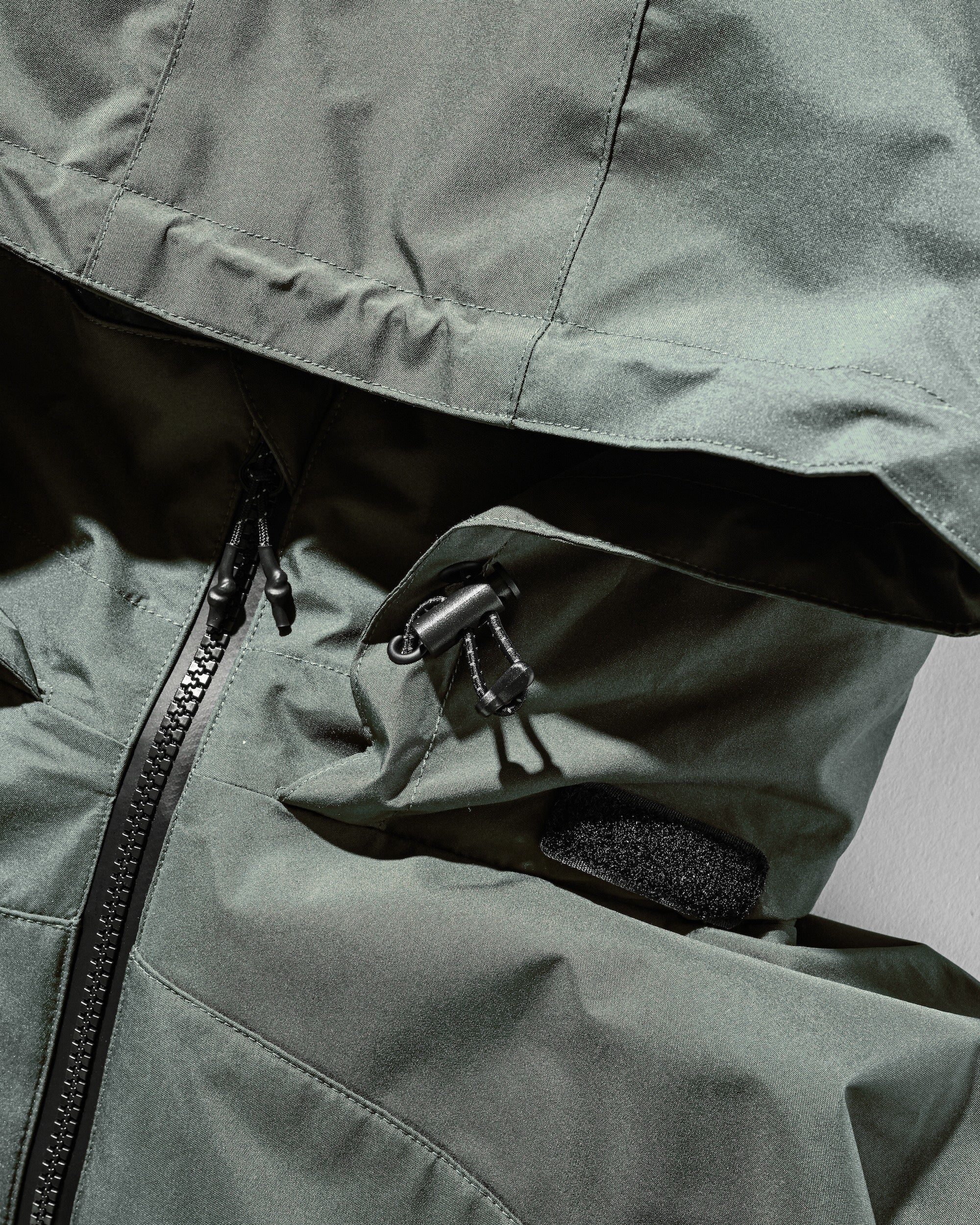 +phenix WINDSTOPPER® by GORE-TEX LABS CITY MILITARY JACKET (MILITARY GREEN)