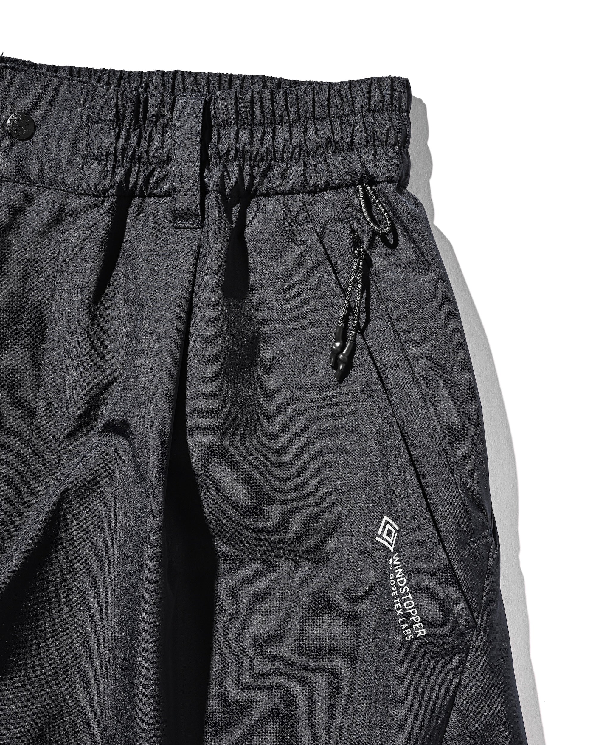 +phenix WINDSTOPPER® by GORE-TEX LABS TECH MASSIVE TWISTED HALF PANTS (NAVY)