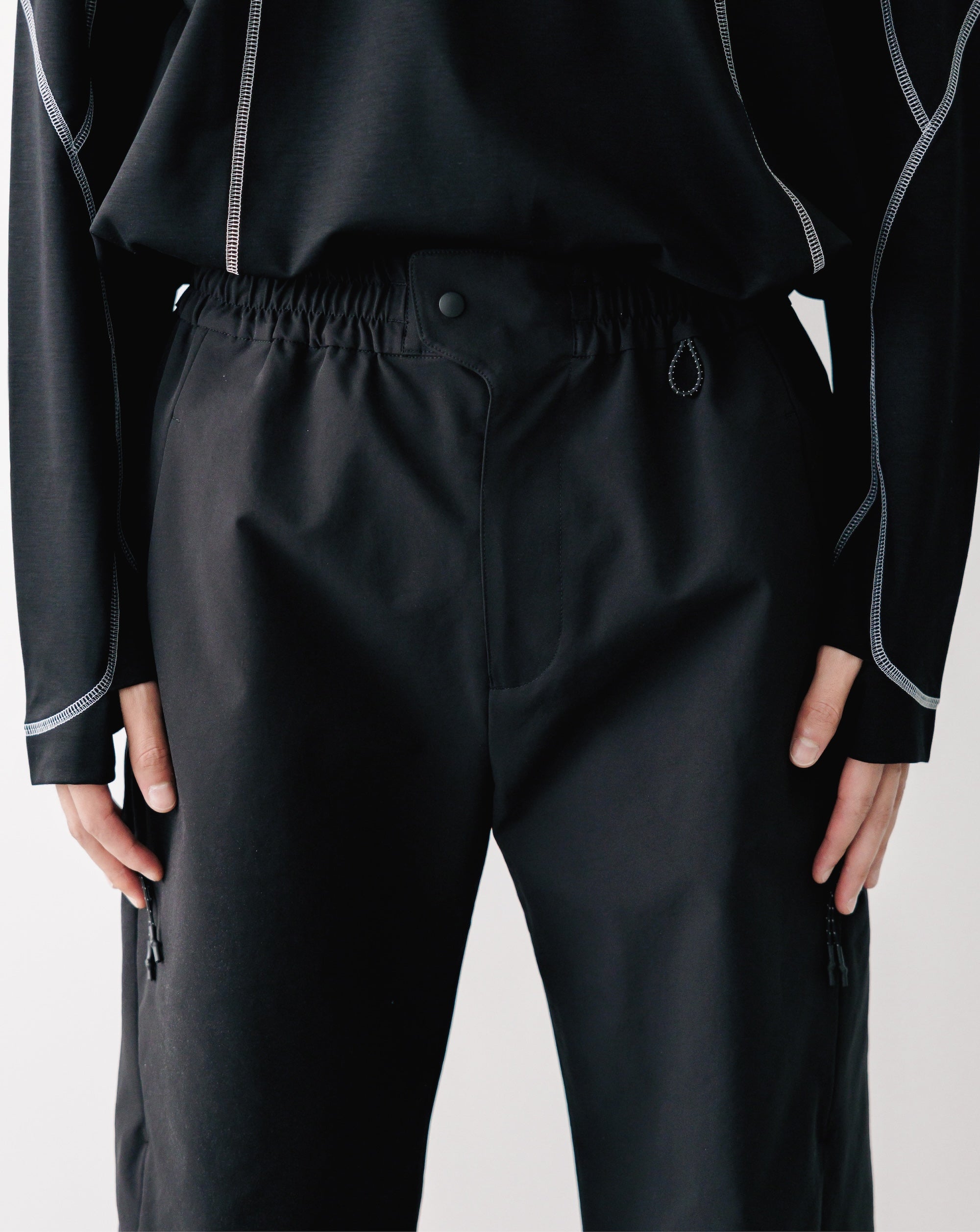 【10.16 WED 20:00- IN STOCK】SOFT SHELL BASE PANTS