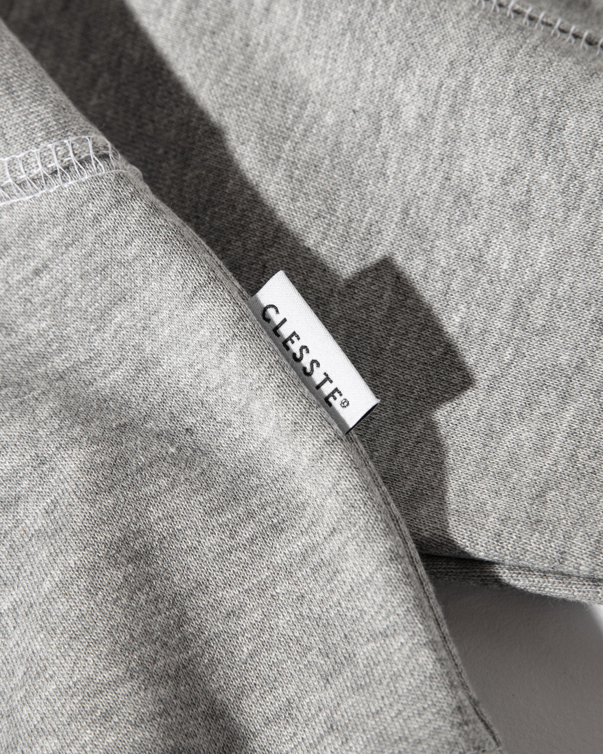 【9.21 SAT 20:00- IN STOCK】FUTURE SWEATSHIRT