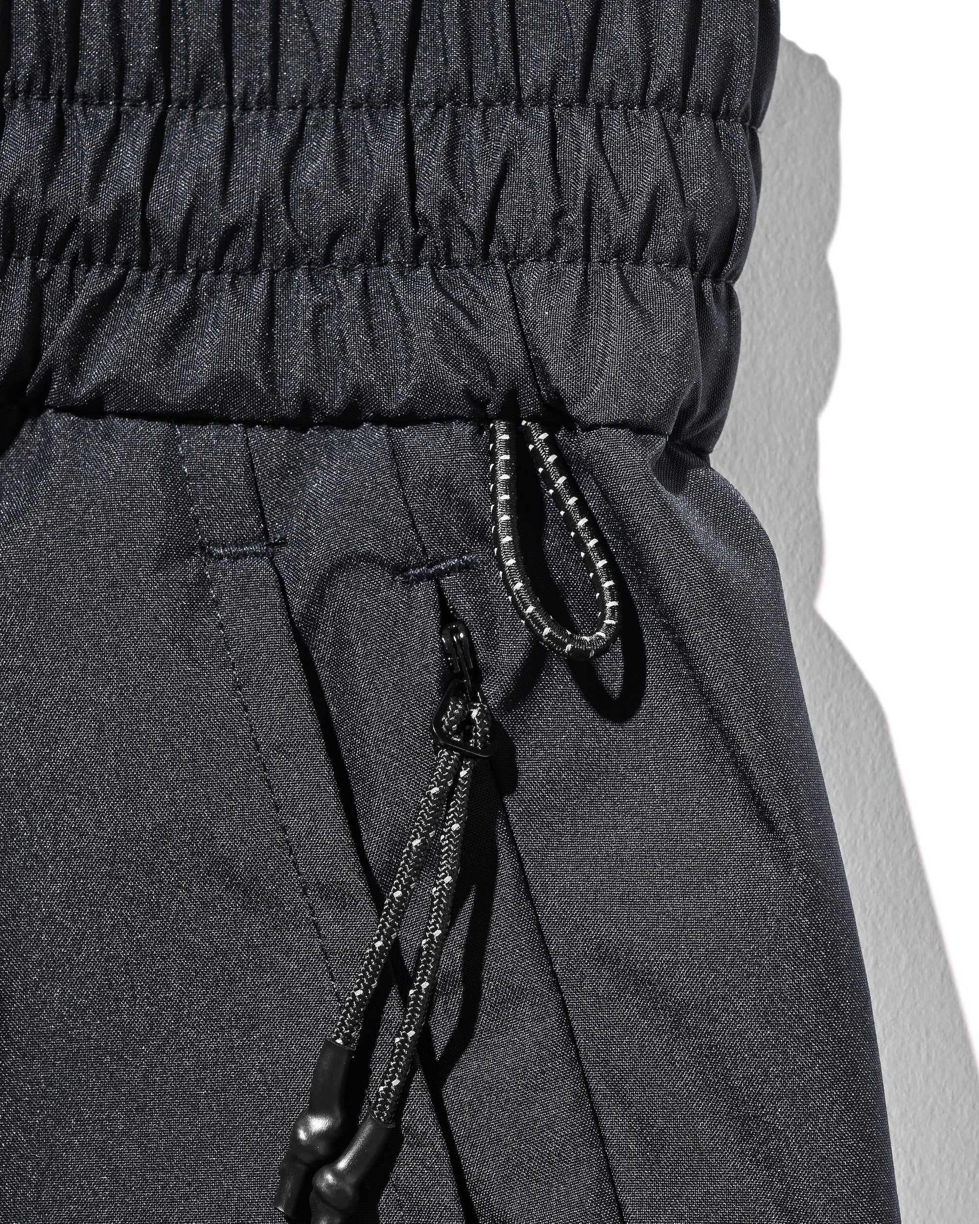 +phenix WINDSTOPPER® by GORE-TEX LABS TECH MASSIVE TWISTED HALF PANTS (NAVY)