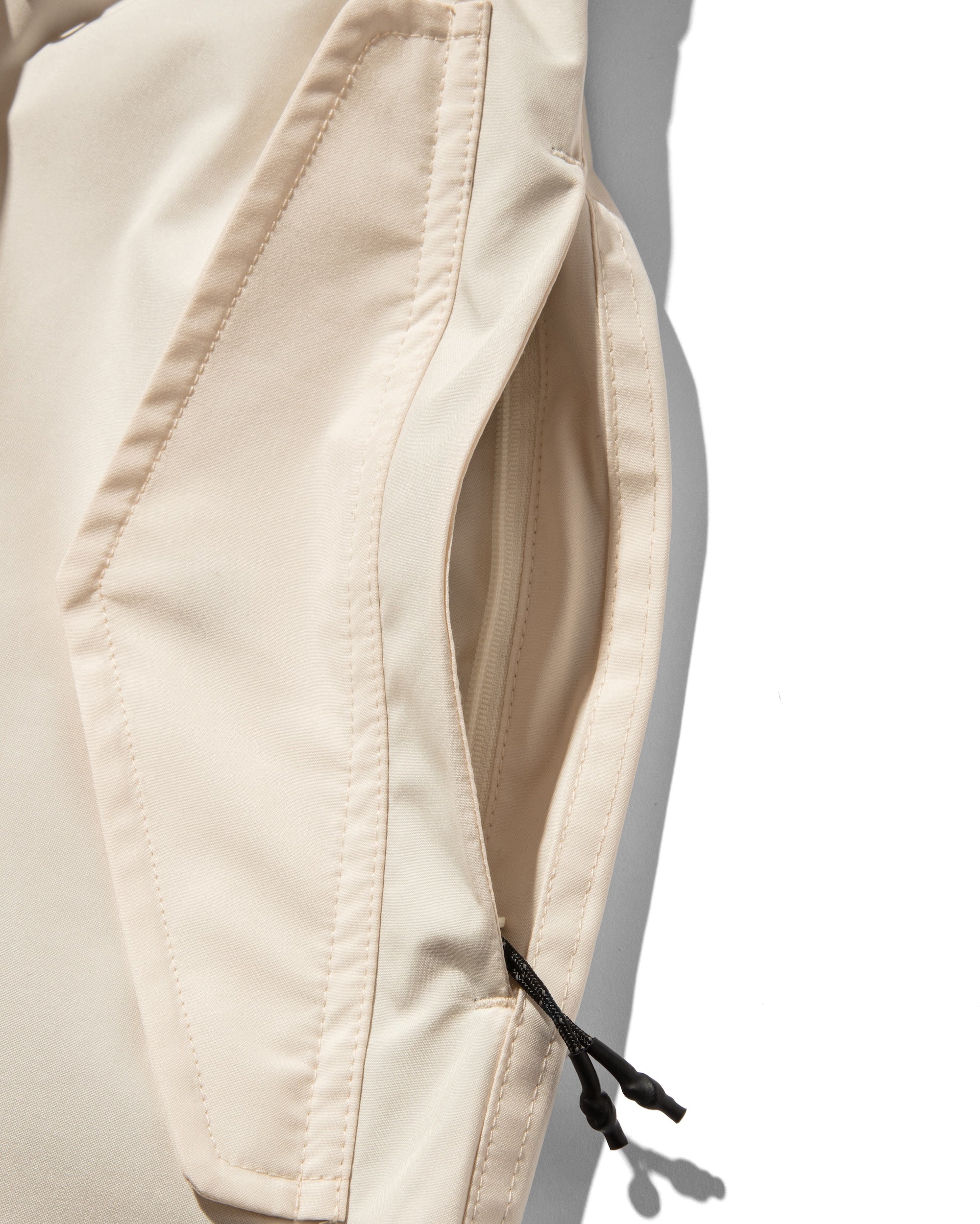 【3.12 WED 20:00- IN STOCK】+phenix WINDSTOPPER® by GORE-TEX LABS CITY OVER TROUSERS (PURE IVORY)