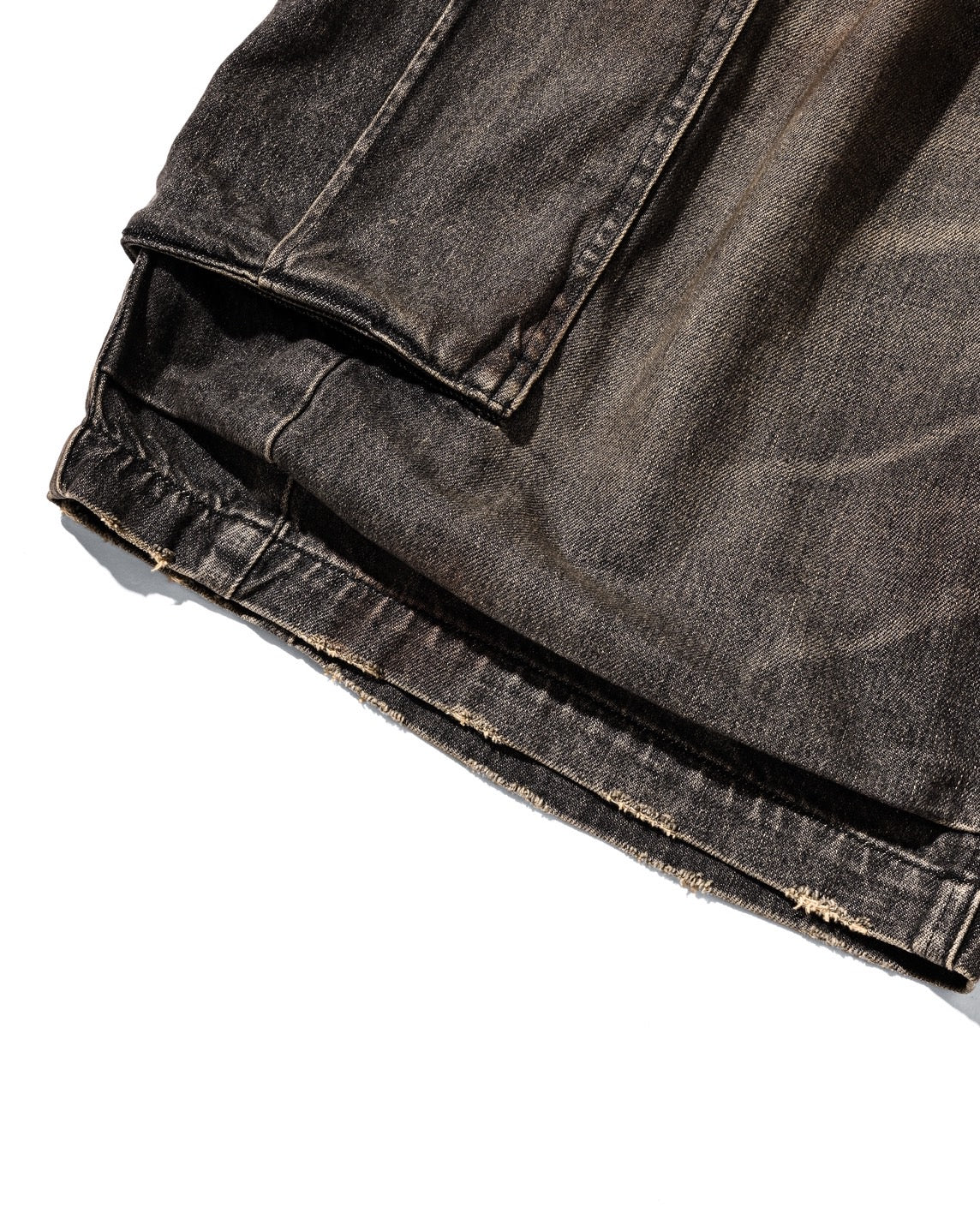 VINTAGE DYED SELVEDGE DENIM CITY MEGA POCKET BALLOON CARGO HALF PANTS (VINTAGE BLACK)