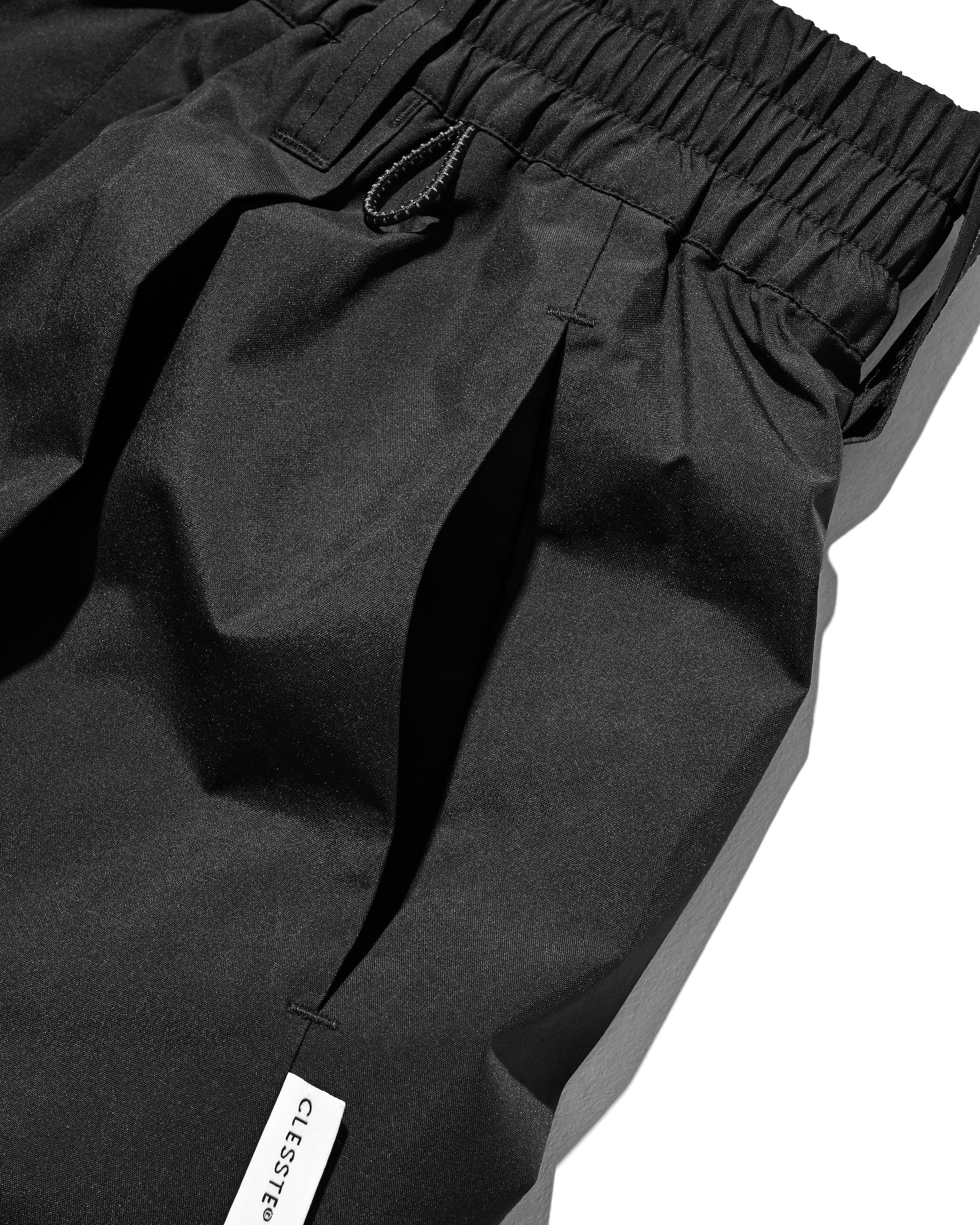 【10.29 WED 20:00- IN STOCK】+phenix WINDSTOPPER® by GORE-TEX LABS TWILL CITY BARREL LEG PANTS (BLACK)