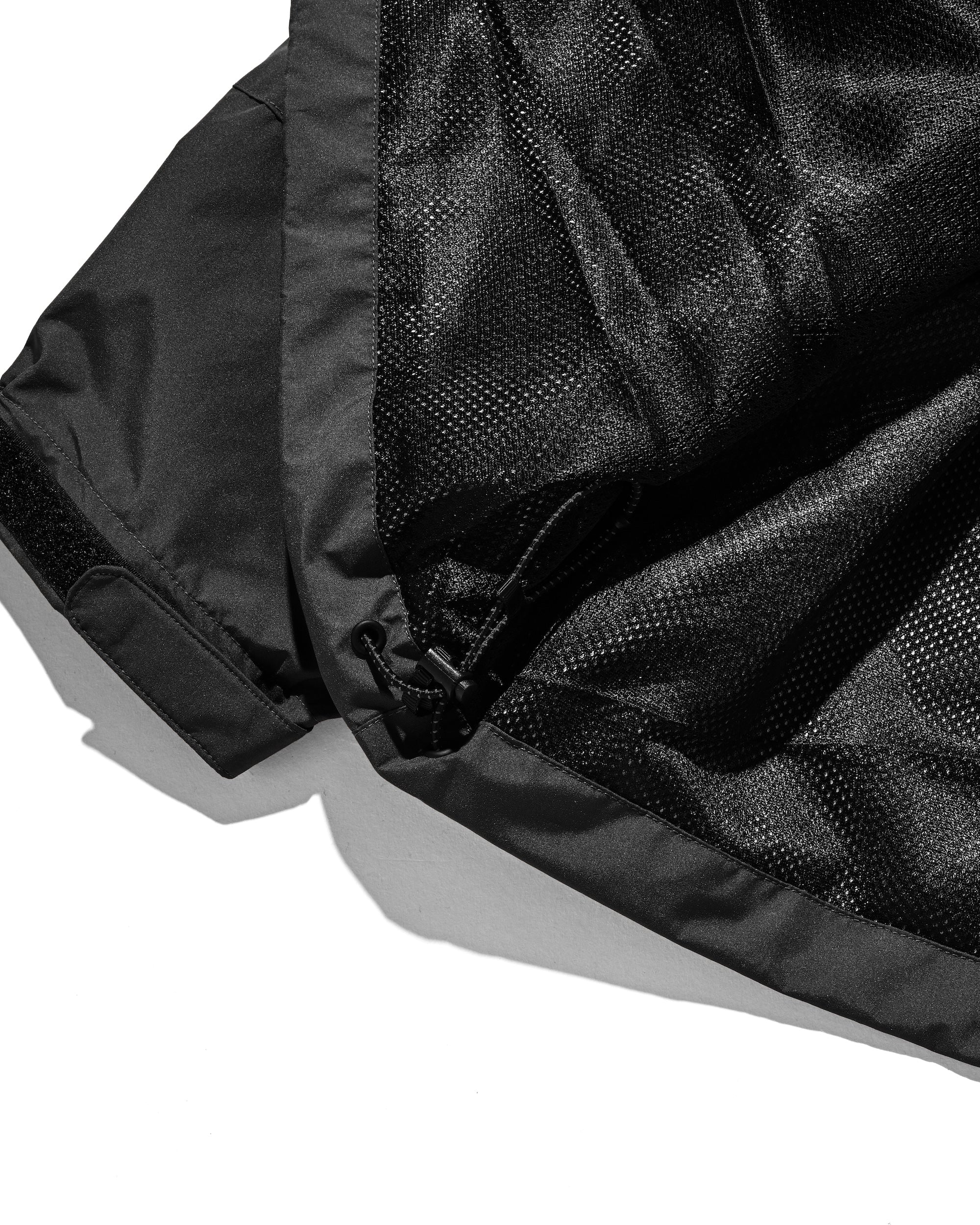 +phenix WINDSTOPPER® by GORE-TEX LABS CITY MILITARY JACKET (BLACK)