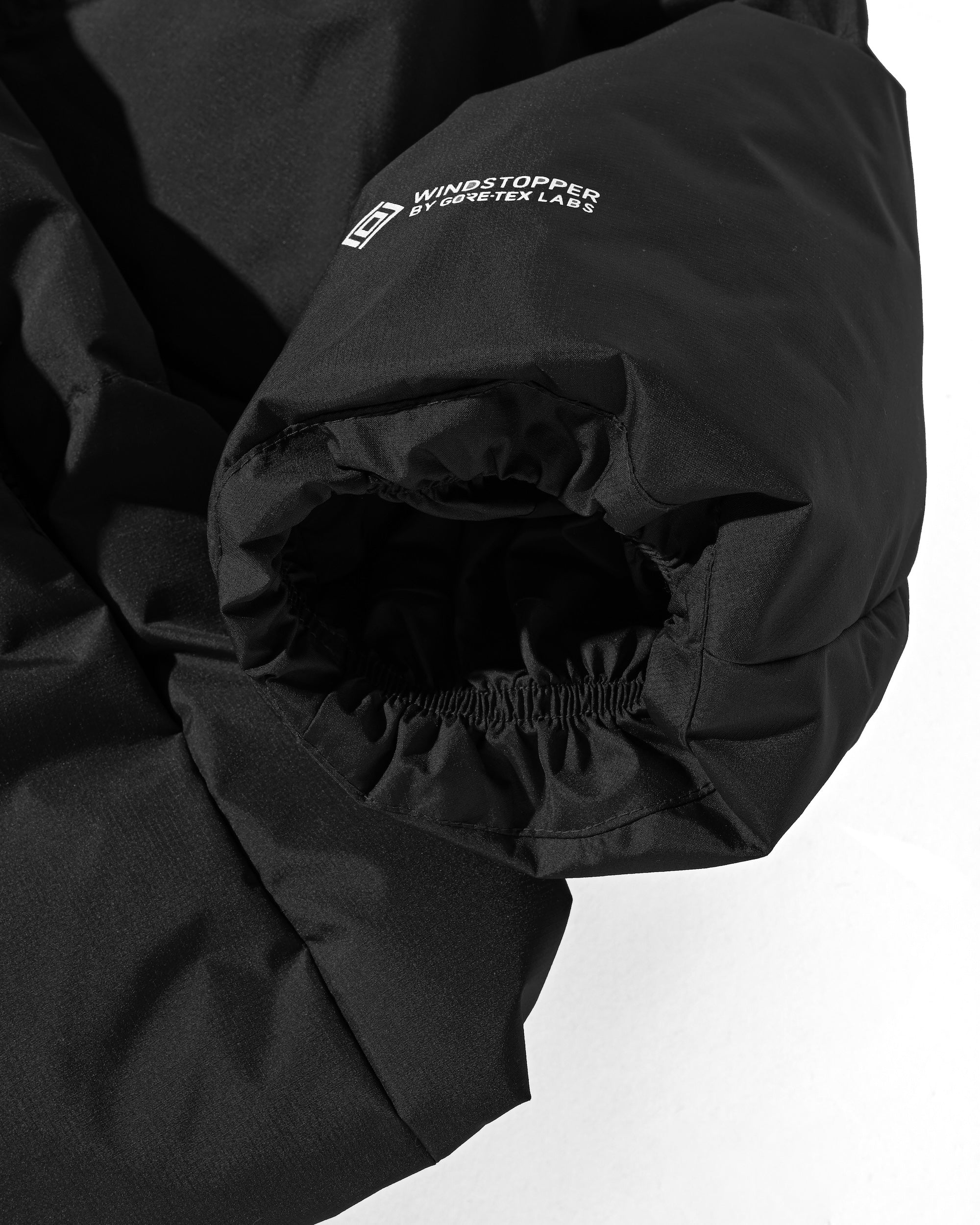 phenix WINDSTOPPER® by GORE-TEX LABS CITY DOWN JACKET (BLACK)