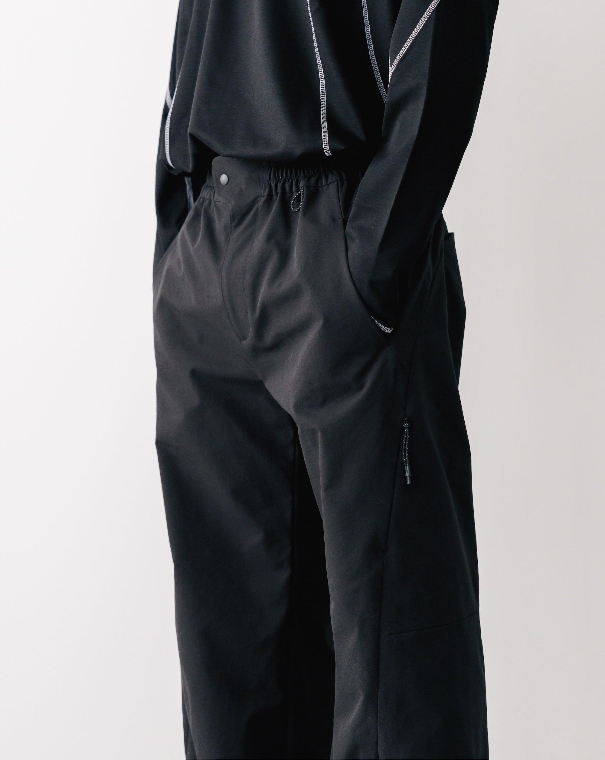 【10.16 WED 20:00- IN STOCK】SOFT SHELL BASE PANTS