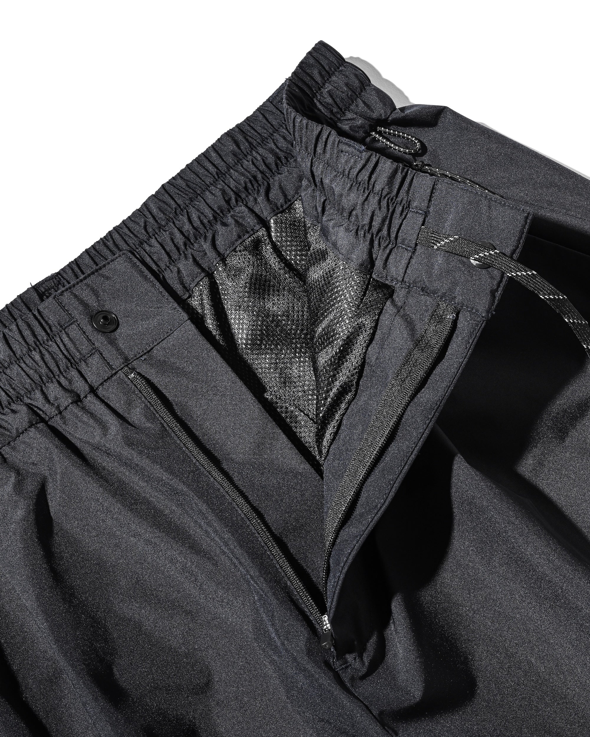 +phenix WINDSTOPPER® by GORE-TEX LABS TECH MASSIVE TWISTED HALF PANTS (NAVY)