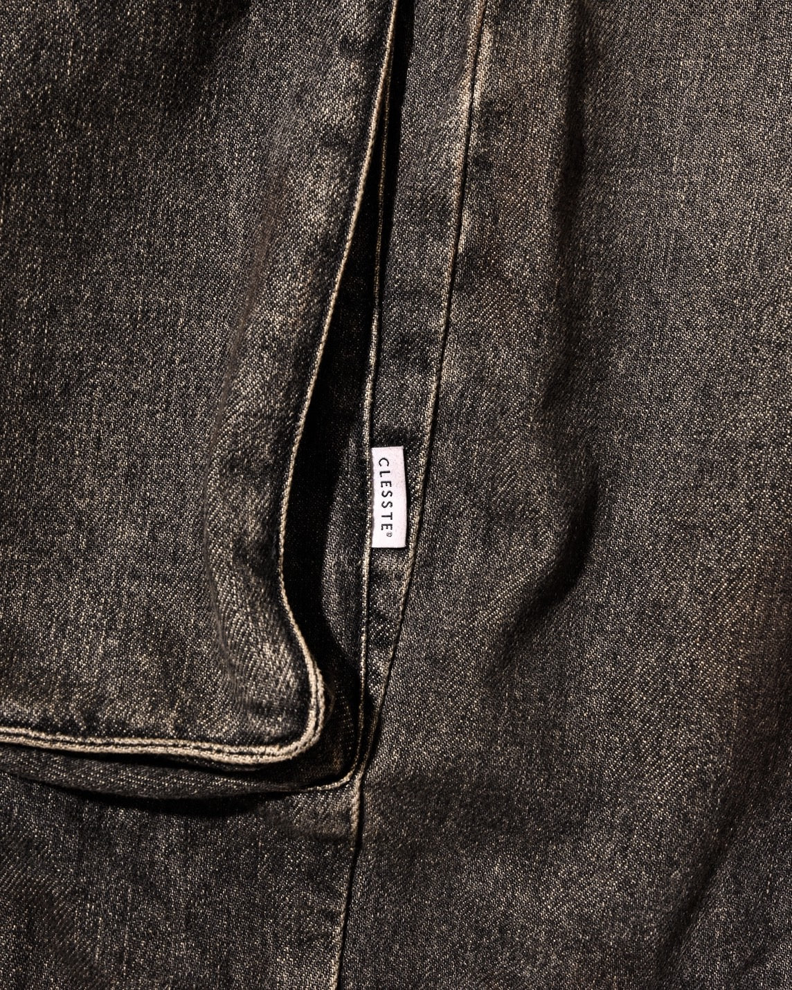 VINTAGE DYED SELVEDGE DENIM CITY MEGA POCKET BALLOON CARGO HALF PANTS (VINTAGE BLACK)
