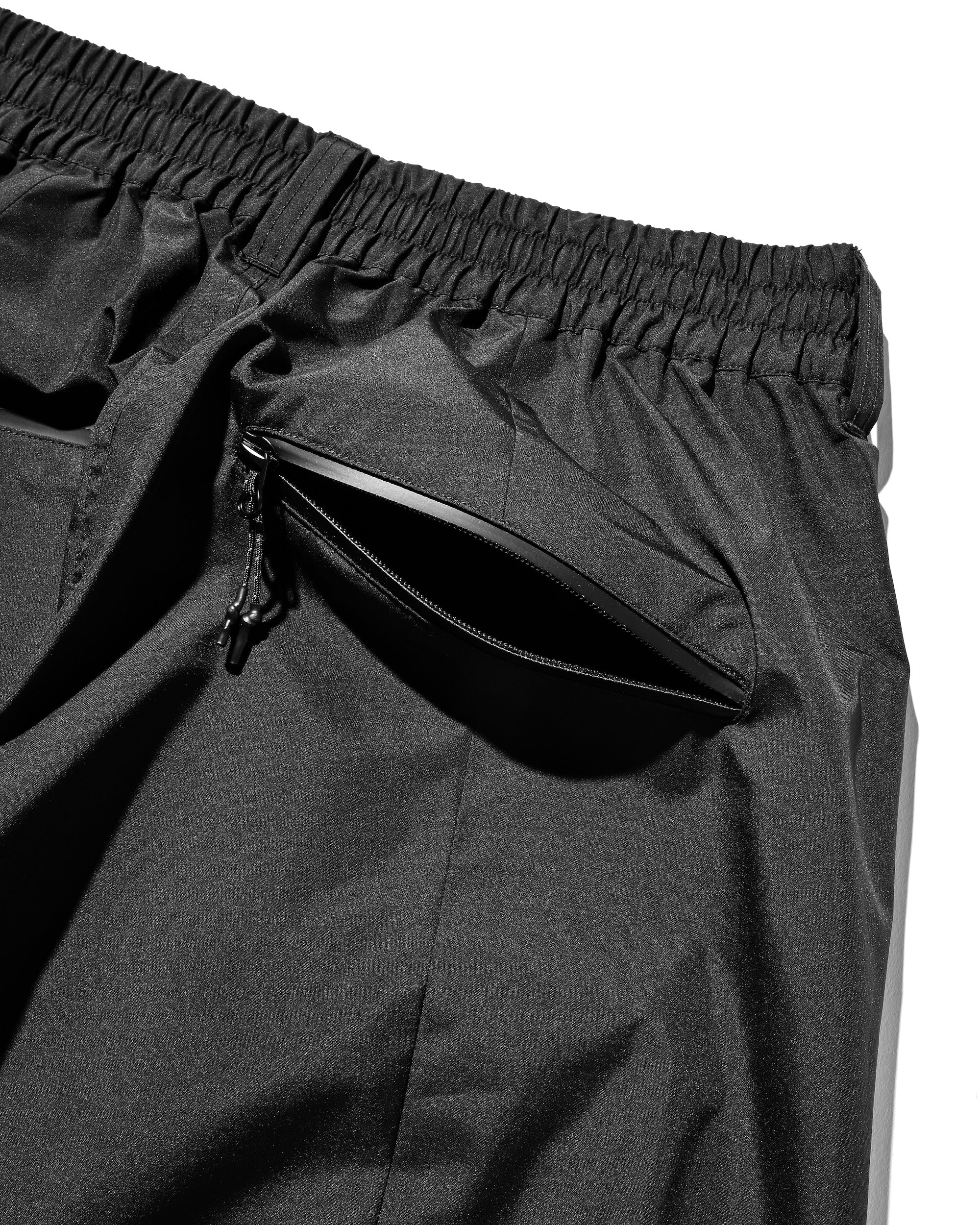 【9.10 WED 20:00- IN STOCK】+phenix WINDSTOPPER® by GORE-TEX LABS CITY BARREL LEG PANTS (BLACK)