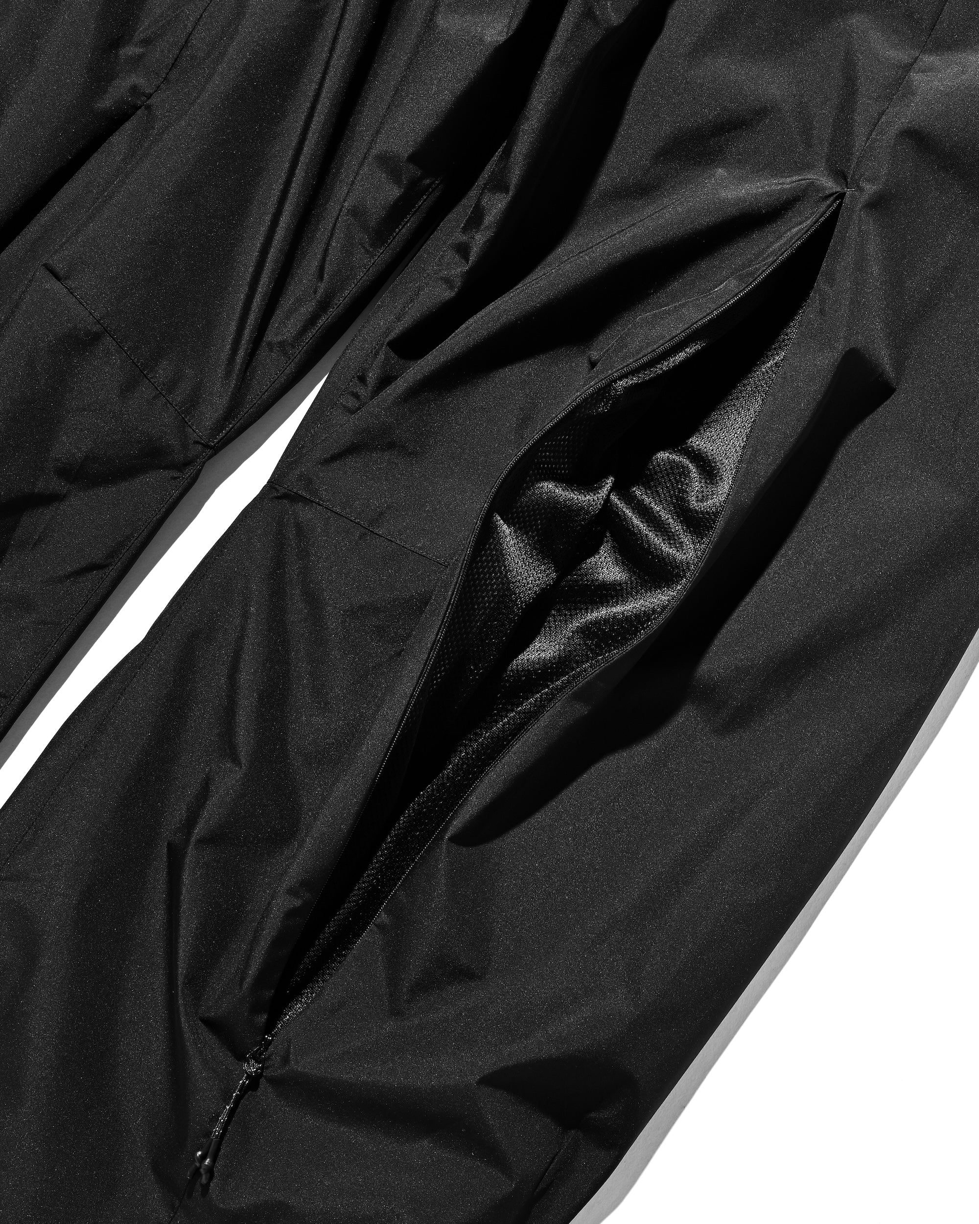 【9.10 WED 20:00- IN STOCK】+phenix WINDSTOPPER® by GORE-TEX LABS CITY BARREL LEG PANTS (BLACK)