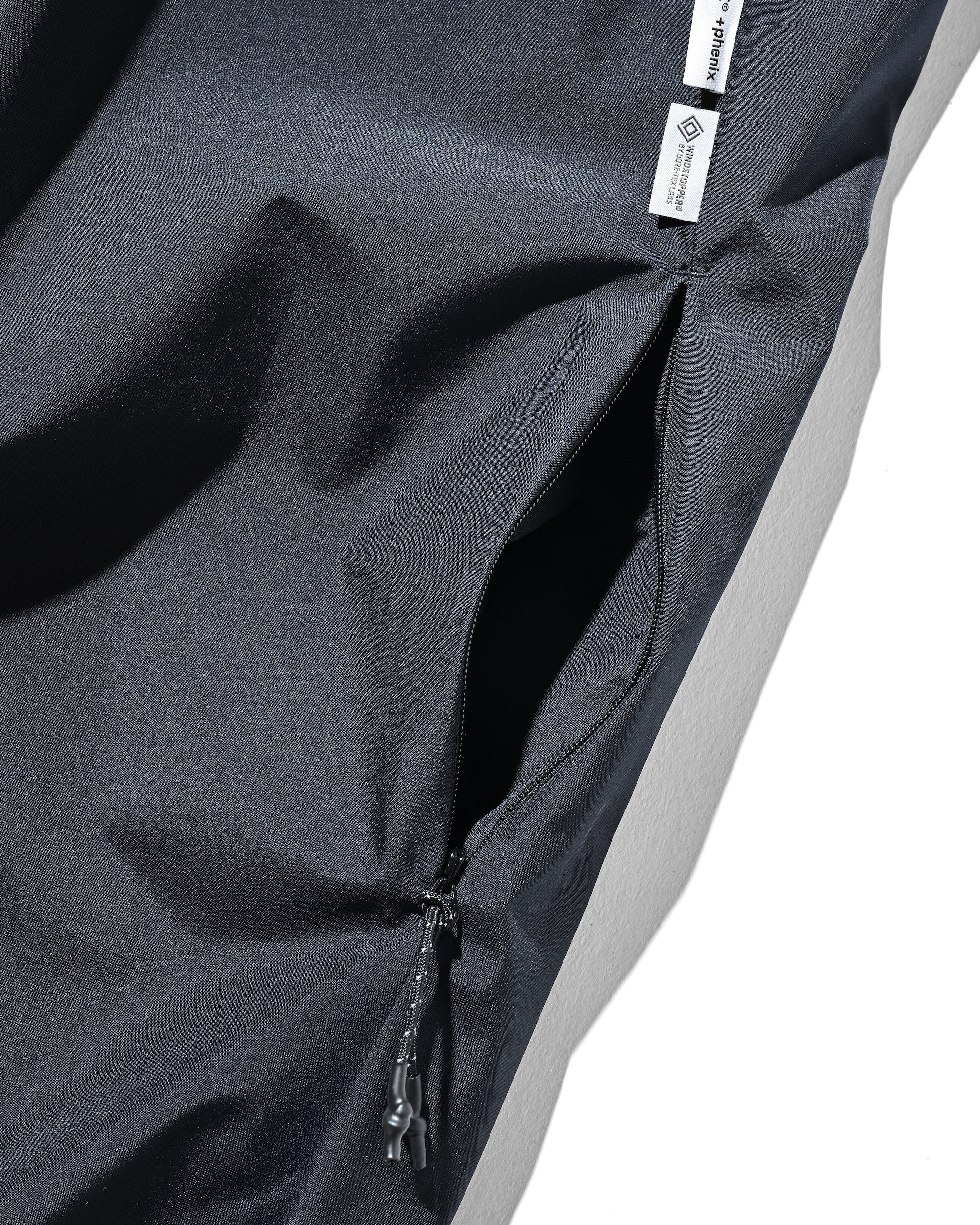 【9.10 WED 20:00- IN STOCK】+phenix WINDSTOPPER® by GORE-TEX LABS CITY BARREL LEG PANTS (NAVY)