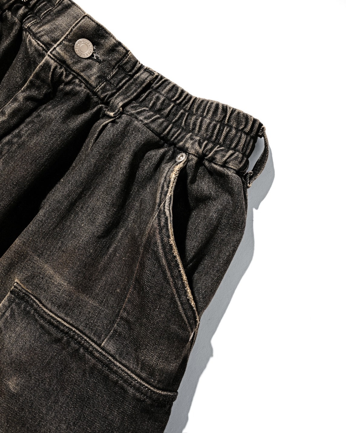 VINTAGE DYED SELVEDGE DENIM CITY MEGA POCKET BALLOON CARGO HALF PANTS (VINTAGE BLACK)