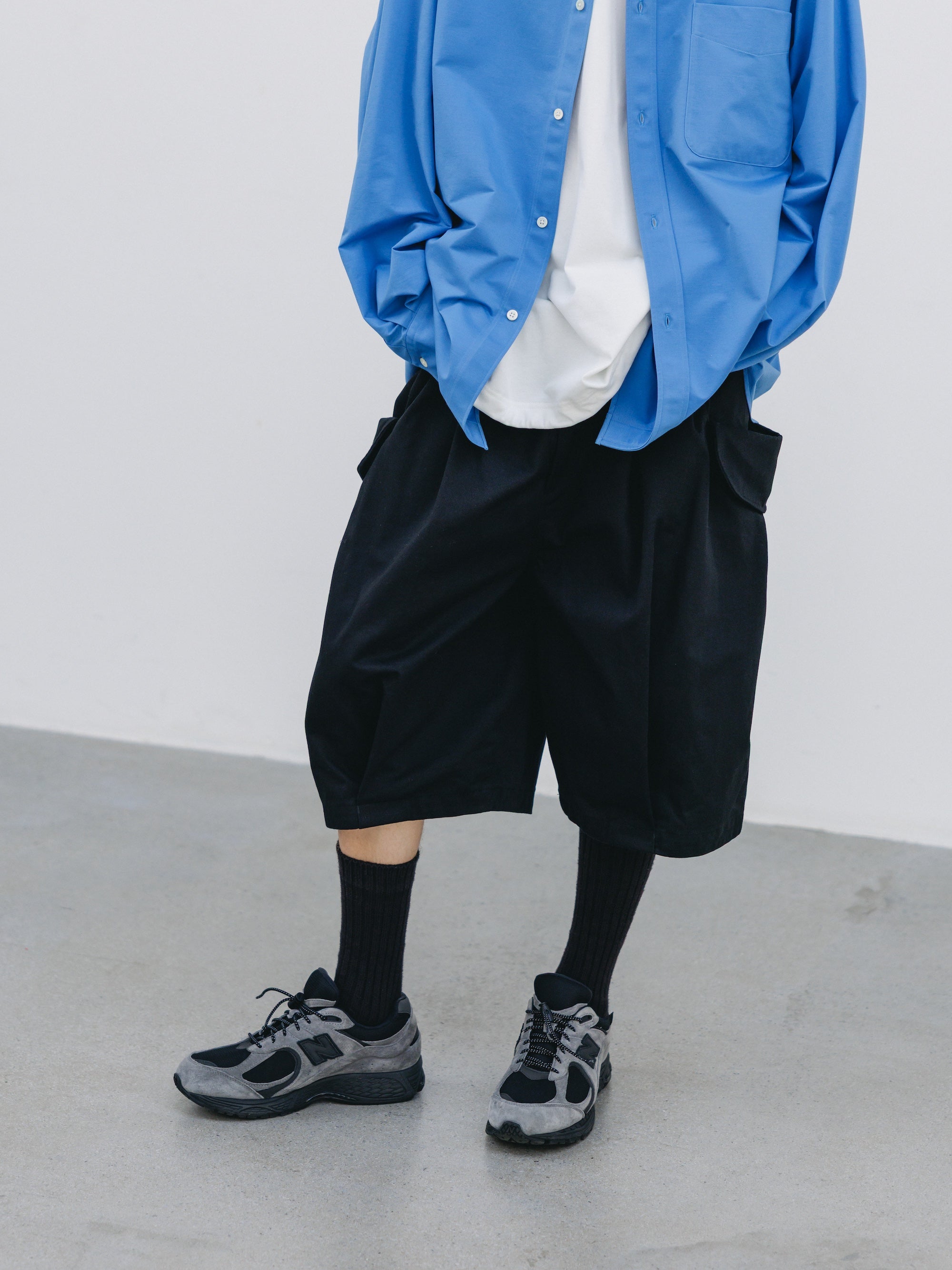 FLAP WIDE BALLOON HALF PANTS (BLACK)