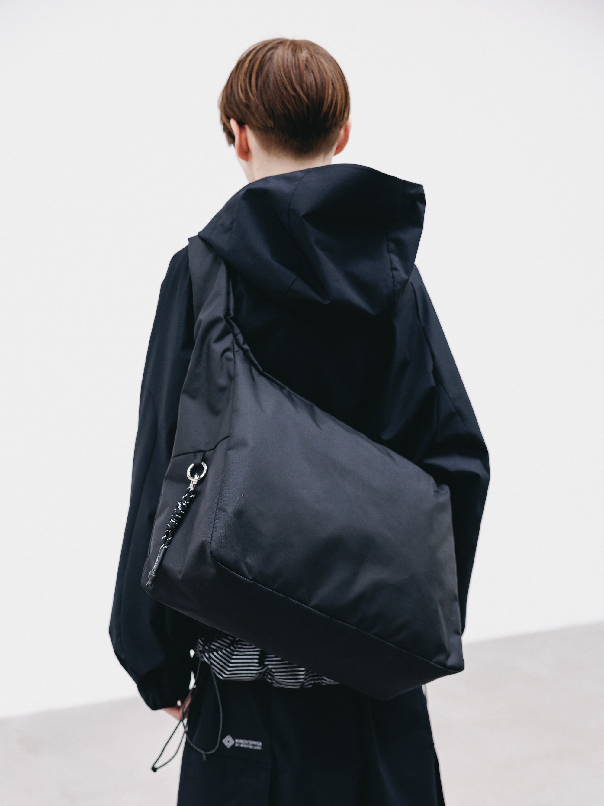 【2.14 SAT 20:00- IN STOCK】HOLIDAY BAG LARGE