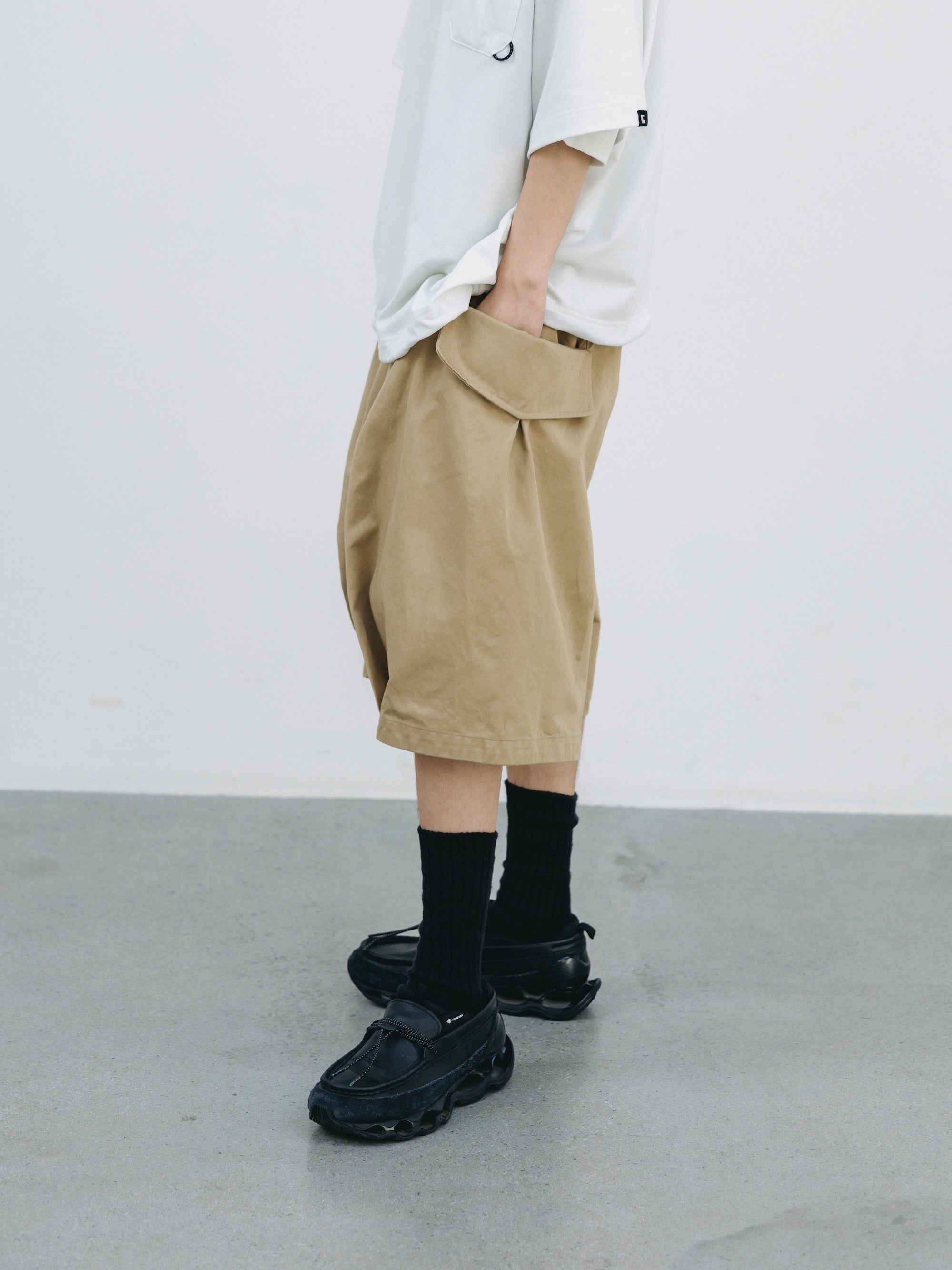 【3.14 SAT 20:00- IN STOCK】FLAP WIDE BALLOON HALF PANTS (BEIGE)