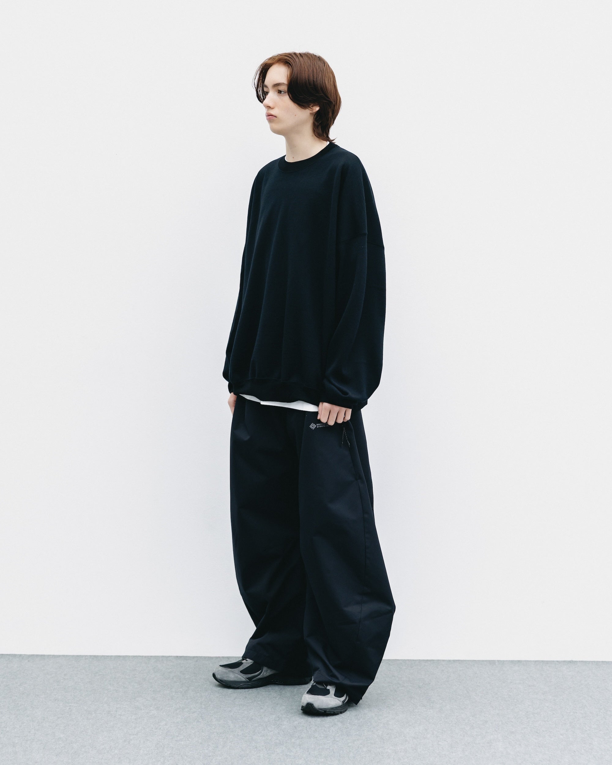 【10.29 WED 20:00- IN STOCK】+phenix WINDSTOPPER® by GORE-TEX LABS TWILL CITY BARREL LEG PANTS (BLACK)