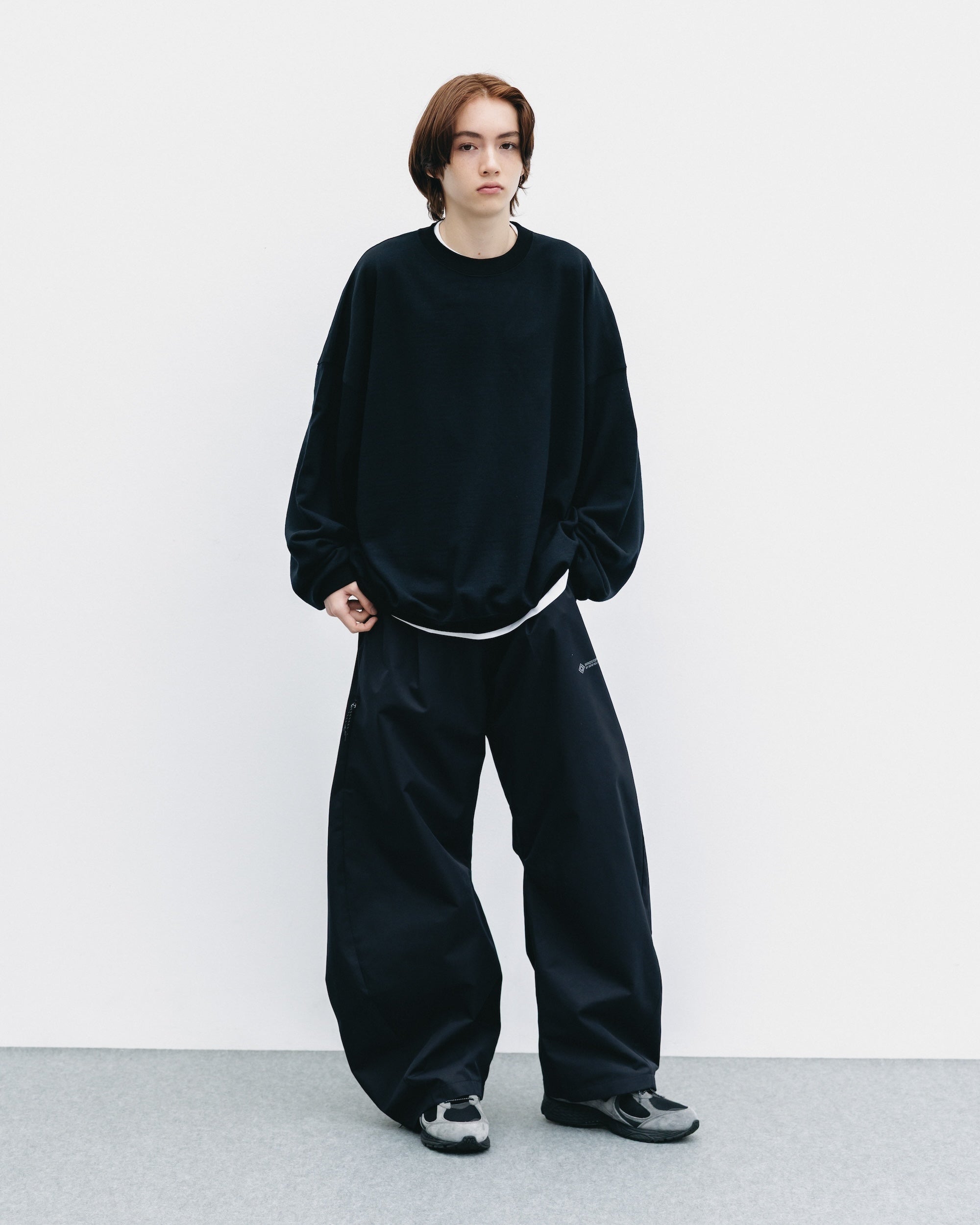 【10.29 WED 20:00- IN STOCK】+phenix WINDSTOPPER® by GORE-TEX LABS TWILL CITY BARREL LEG PANTS (BLACK)