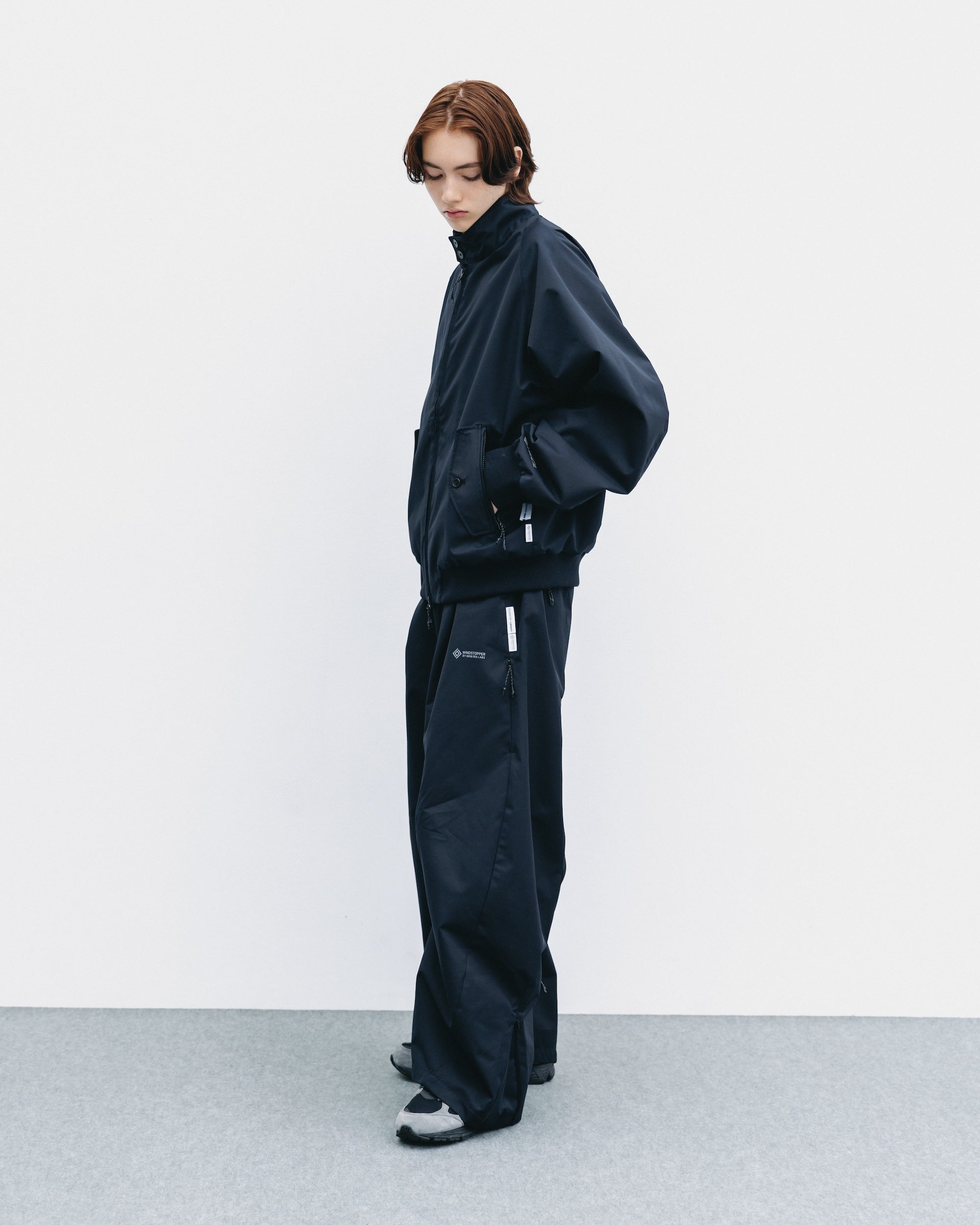 【10.29 WED 20:00- IN STOCK】+phenix WINDSTOPPER® by GORE-TEX LABS TWILL CITY BARREL LEG PANTS (BLACK)