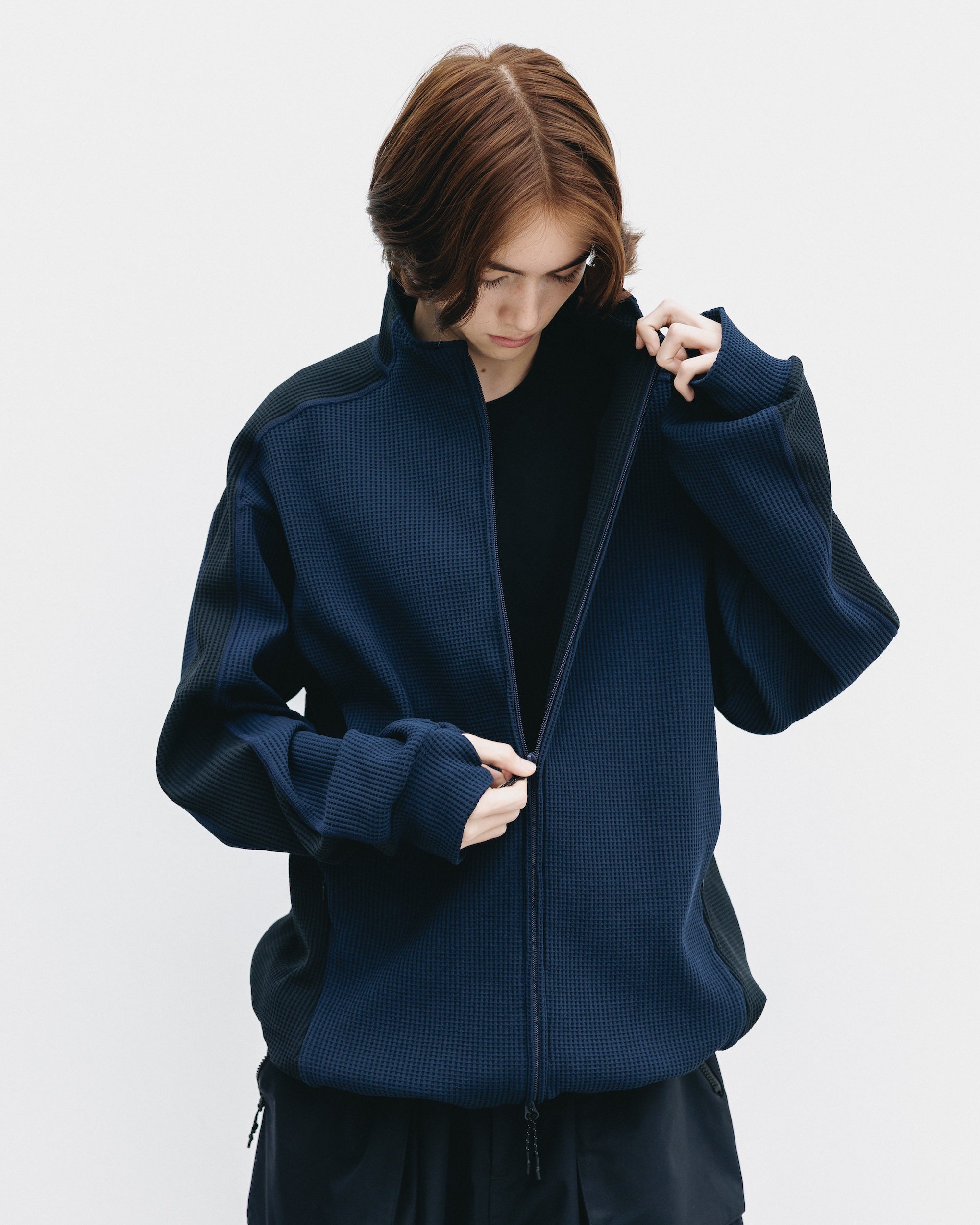CITY LIGHT THERMAL ZIP UP (NAVY×BLACK)