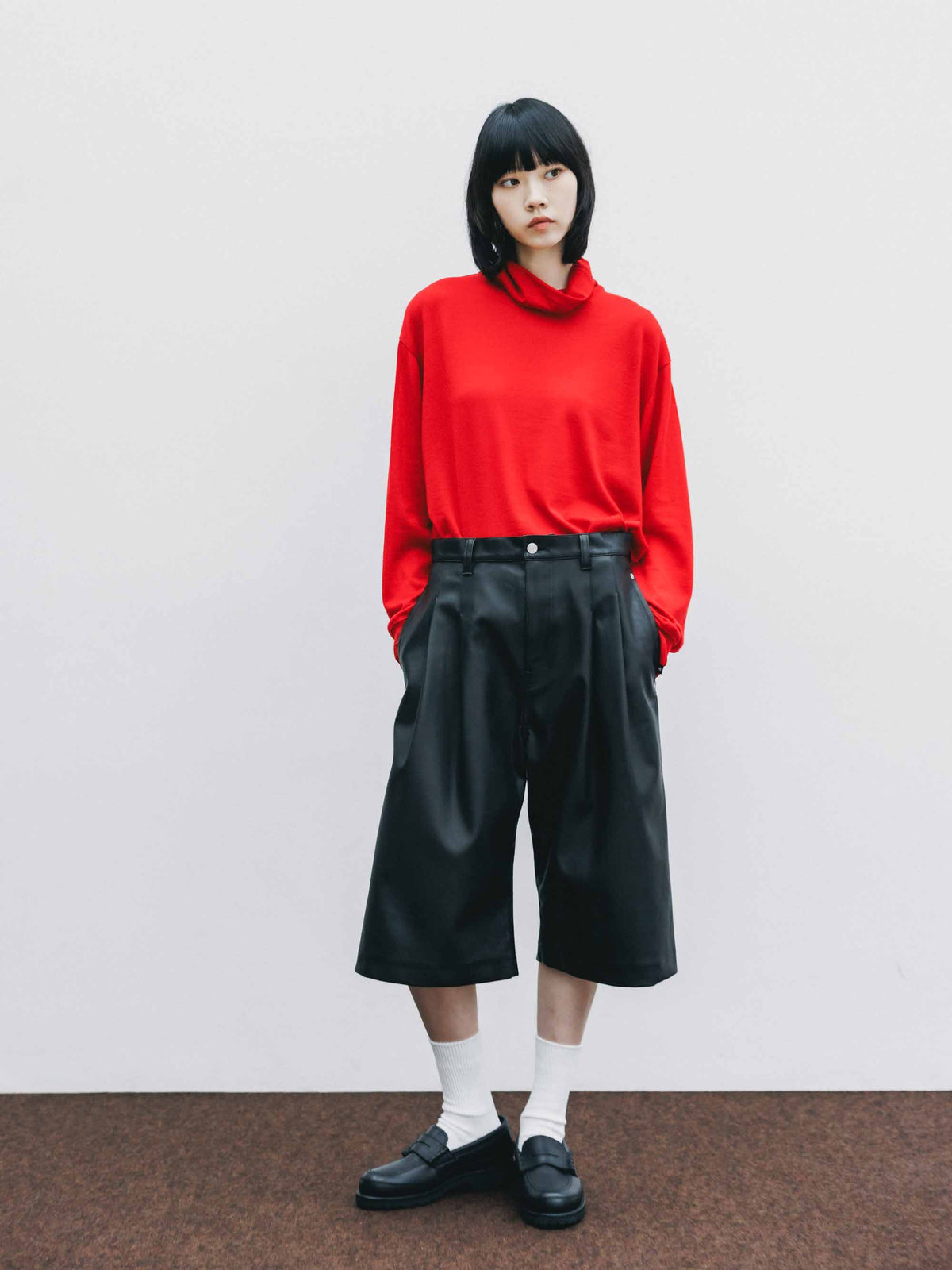 【9.16 WED 20:00- IN STOCK】SYNTHETIC SKIN-TEX CITY BAGGY HALF PANTS (BLACK)