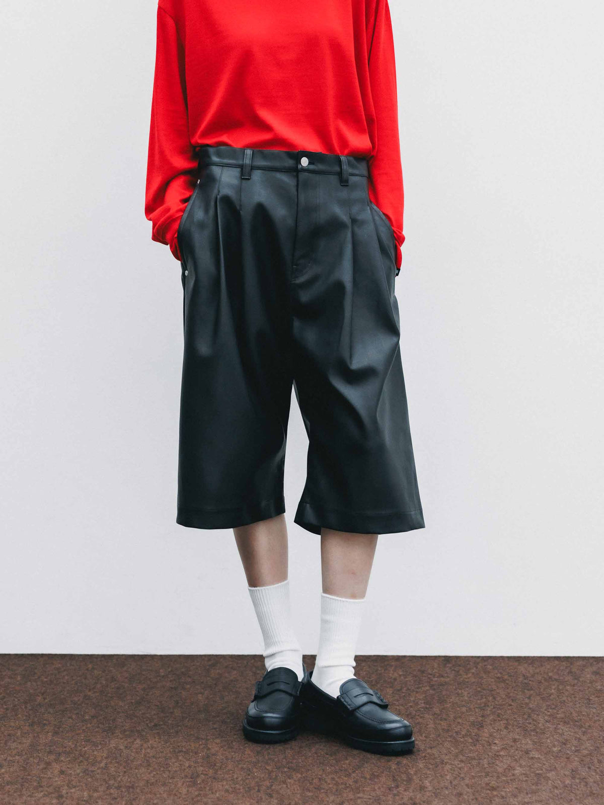 【9.16 WED 20:00- IN STOCK】SYNTHETIC SKIN-TEX CITY BAGGY HALF PANTS (BLACK)