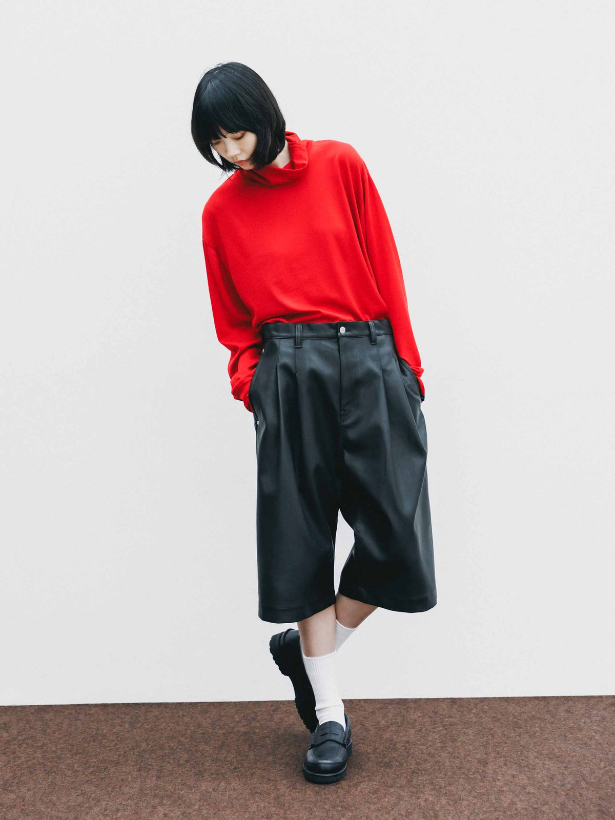 【9.16 WED 20:00- IN STOCK】SYNTHETIC SKIN-TEX CITY BAGGY HALF PANTS (BLACK)