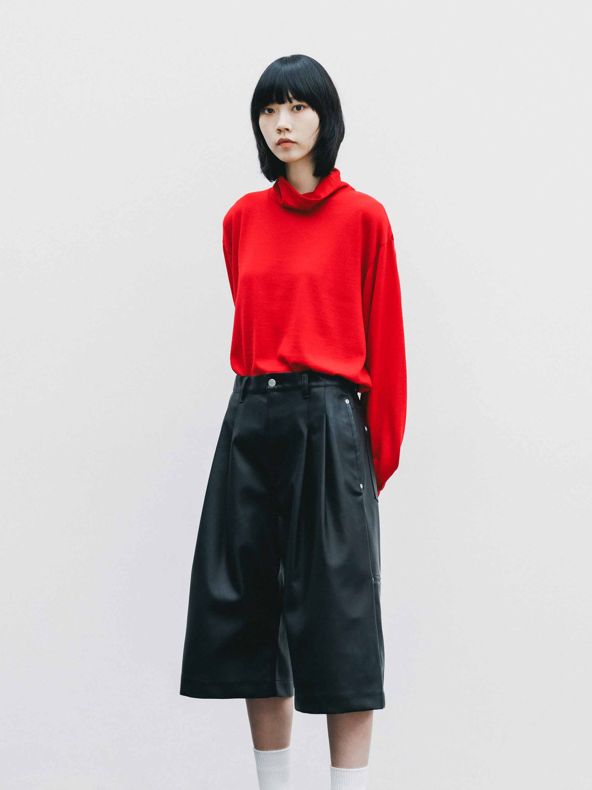 【9.16 WED 20:00- IN STOCK】SYNTHETIC SKIN-TEX CITY BAGGY HALF PANTS (BLACK)