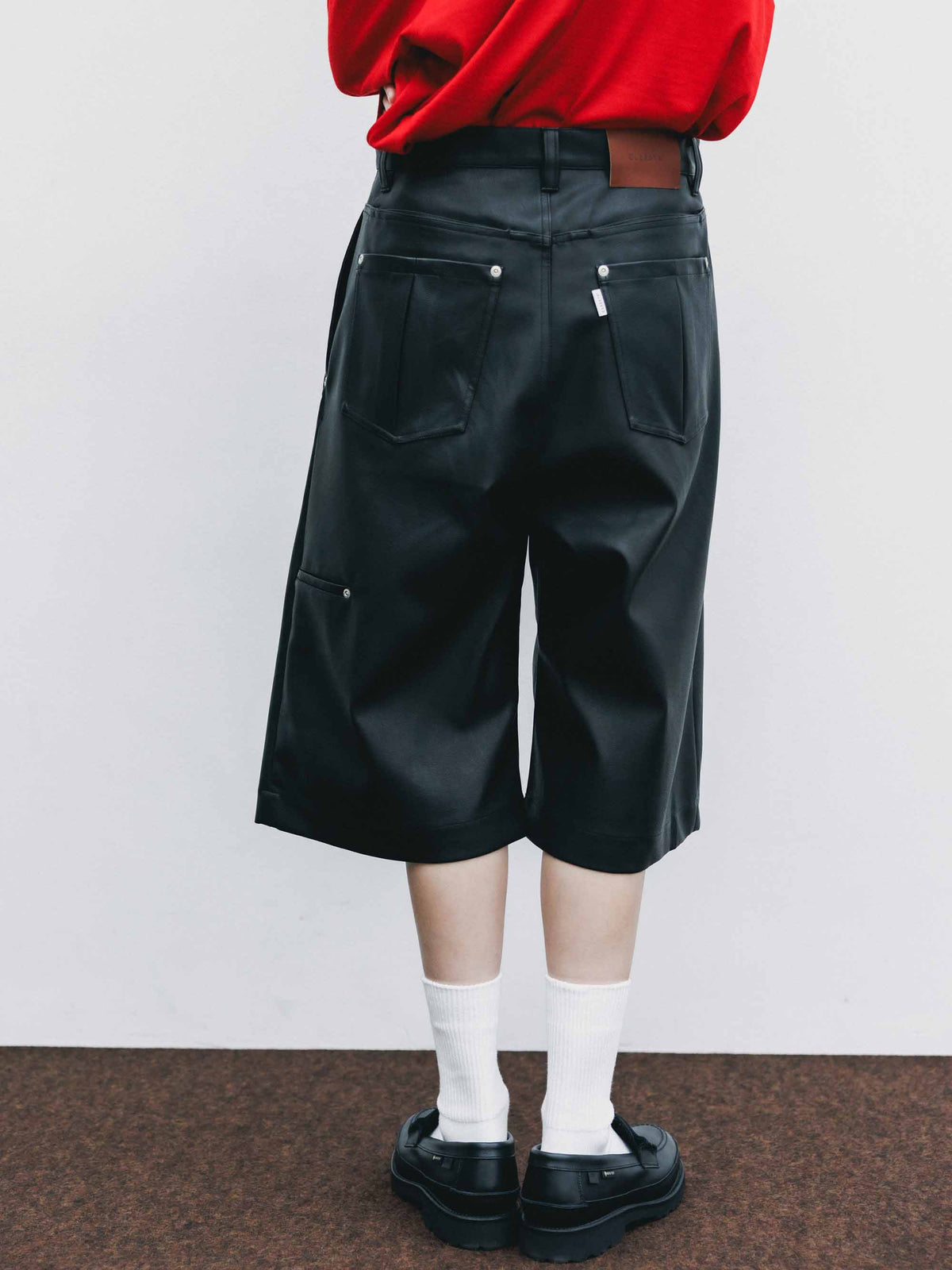 【9.16 WED 20:00- IN STOCK】SYNTHETIC SKIN-TEX CITY BAGGY HALF PANTS (BLACK)