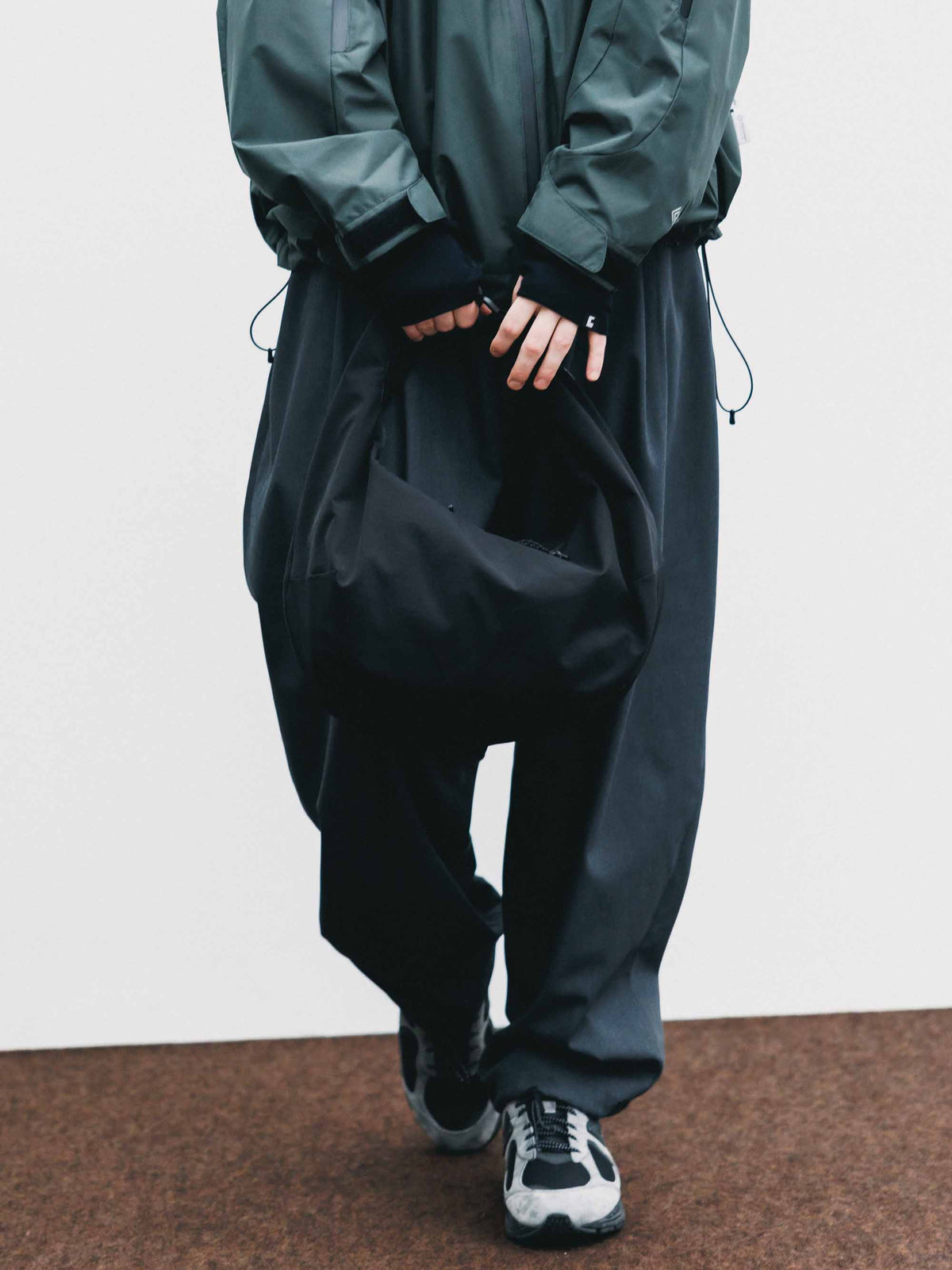 【9.23 WED 20:00- IN STOCK】SOFT SHELL 2WAY SYSTEM SHOULDER BAG