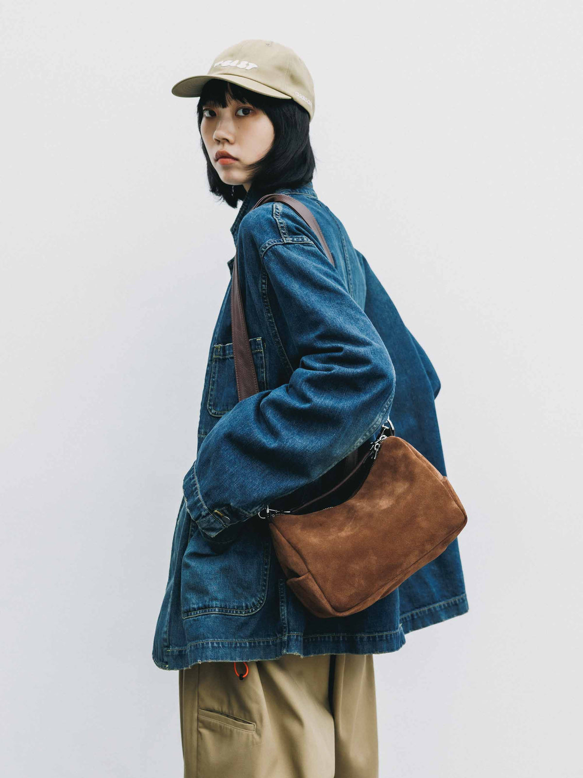 【9.19 SAT 20:00- IN STOCK】SUEDE DAYOFF BAG MINI (BROWN)