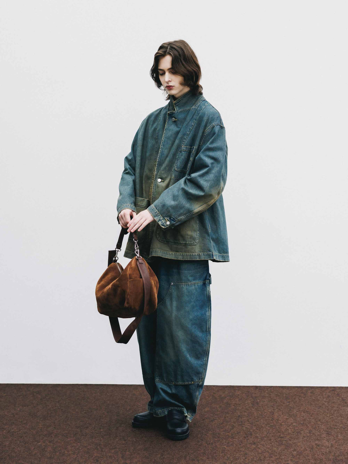 【9.19 SAT 20:00- IN STOCK】SUEDE DAYOFF BAG (BROWN)