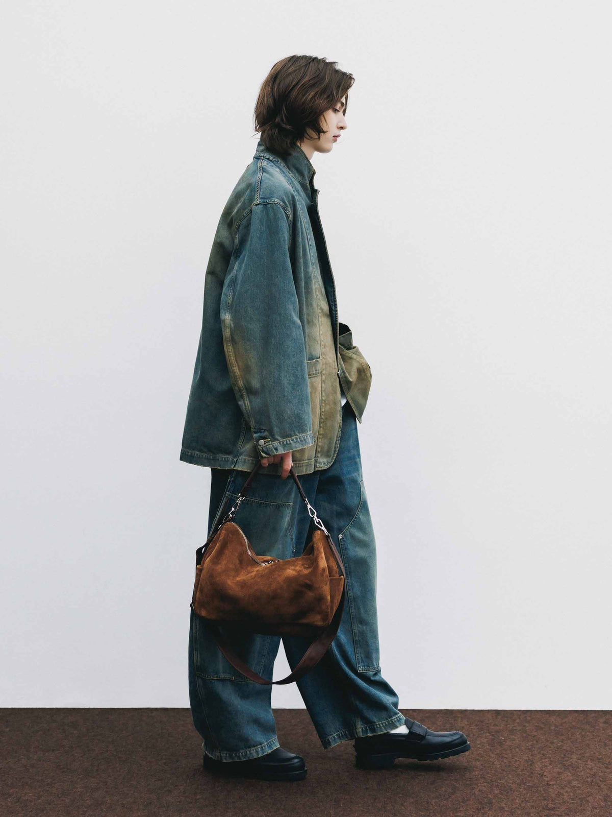 【9.19 SAT 20:00- IN STOCK】SUEDE DAYOFF BAG (BROWN)