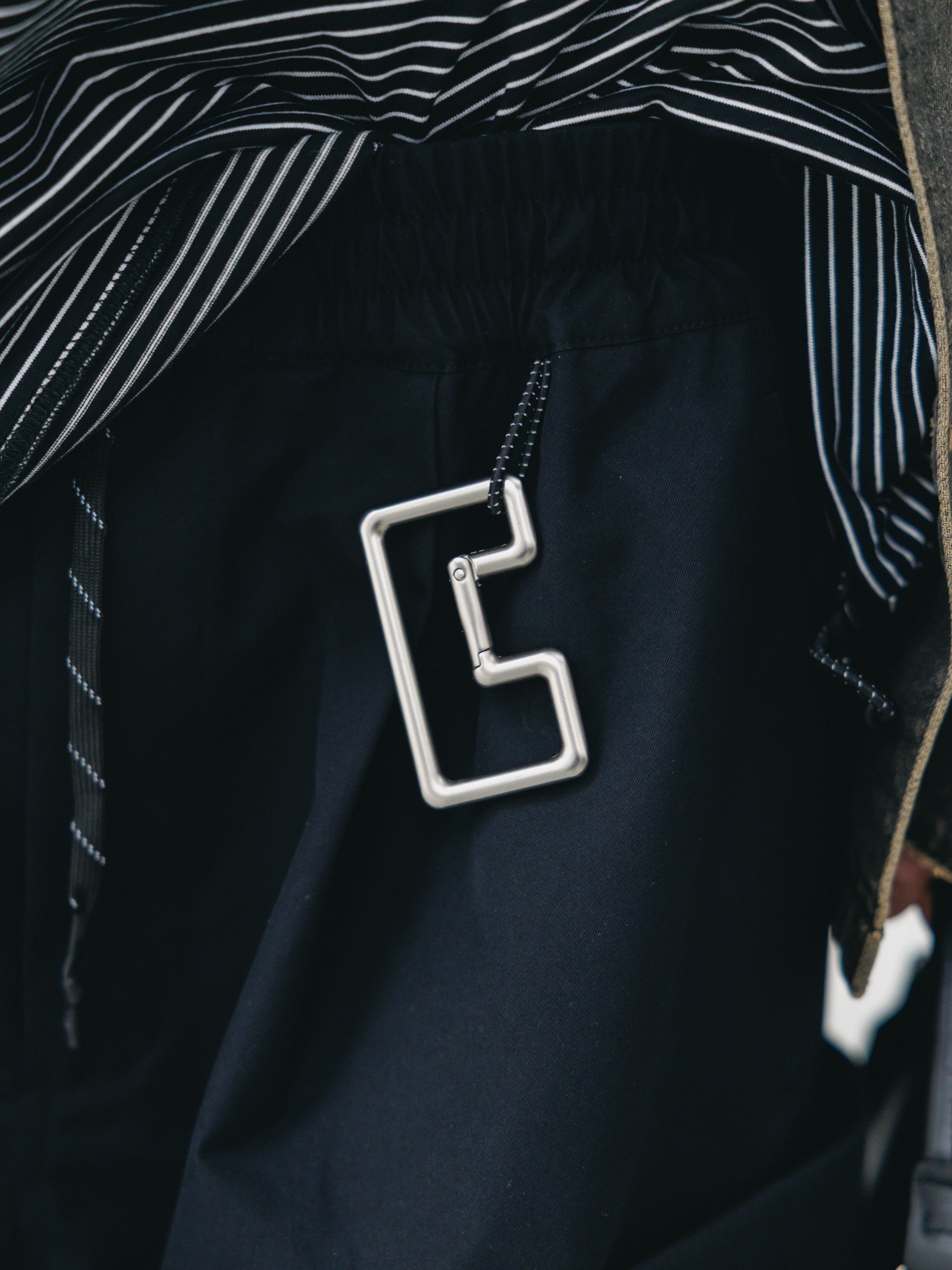 5.9 SAT 20:00- IN STOCK】“C” LOGO CARABINER (SILVER)
