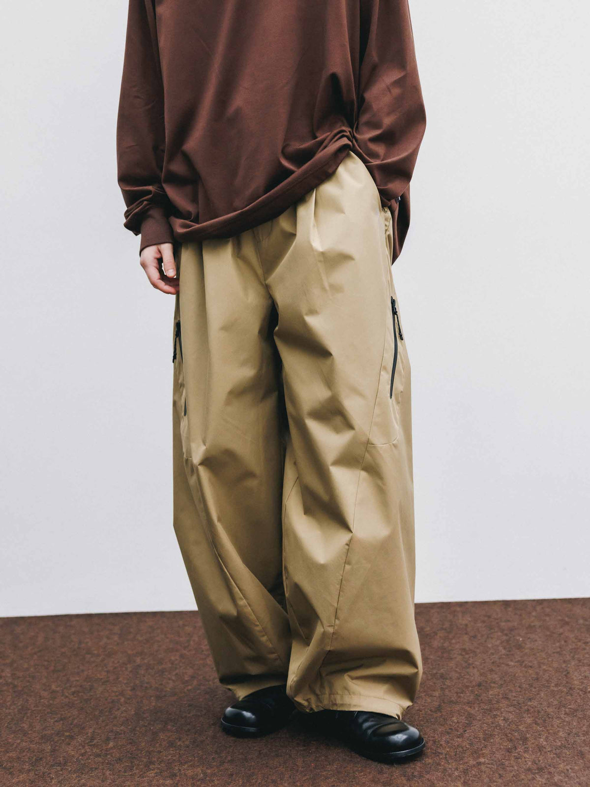 【9.23 WED 20:00- IN STOCK】+phenix WINDSTOPPER® by GORE-TEX LABS TECH MASSIVE TWISTED PANTS (CAMEL BEIGE)