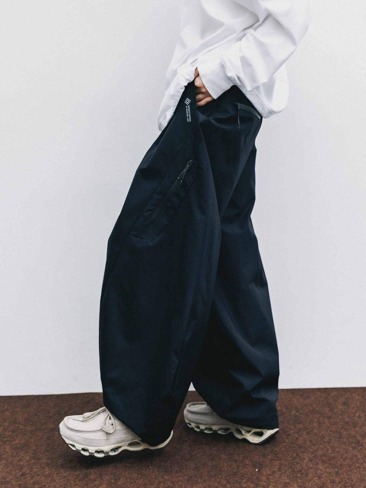 【9.23 WED 20:00- IN STOCK】+phenix WINDSTOPPER® by GORE-TEX LABS TECH MASSIVE TWISTED PANTS (BLACK)