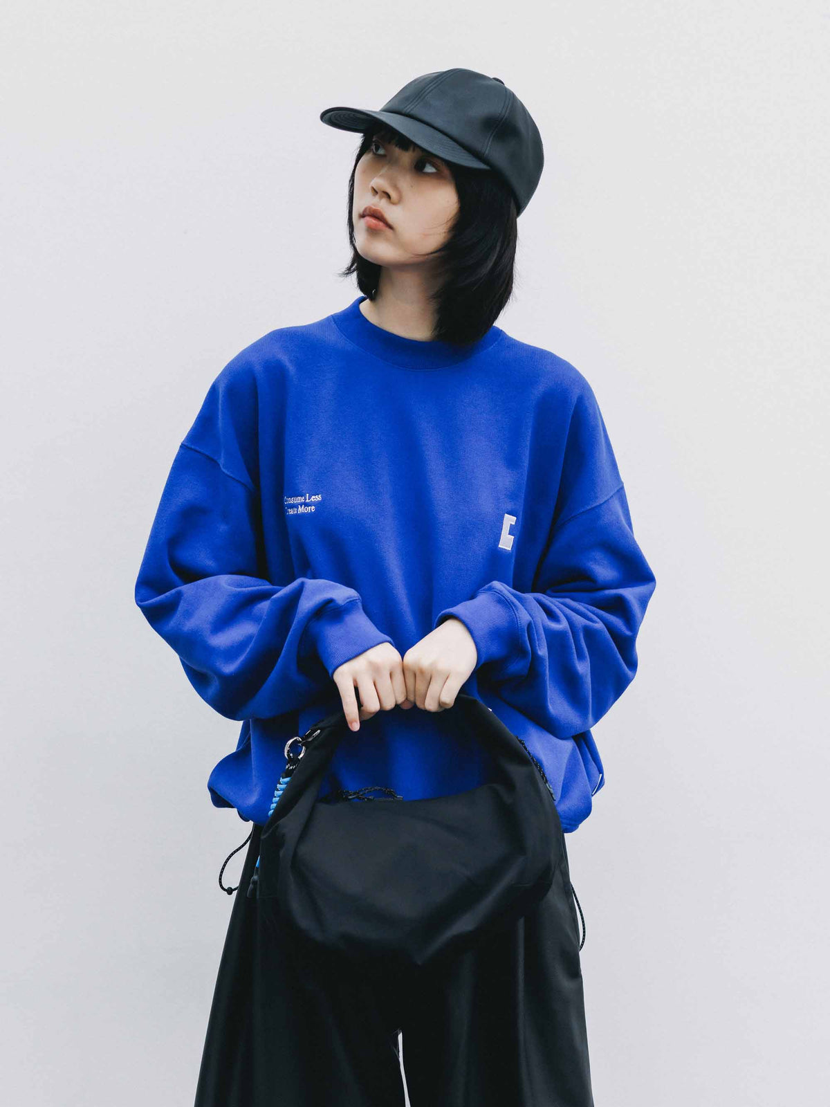 【9.23 WED 20:00- IN STOCK】"C×CONCEPT" SWEATSHIRT WITH DRAWSTRINGS (BLUE)