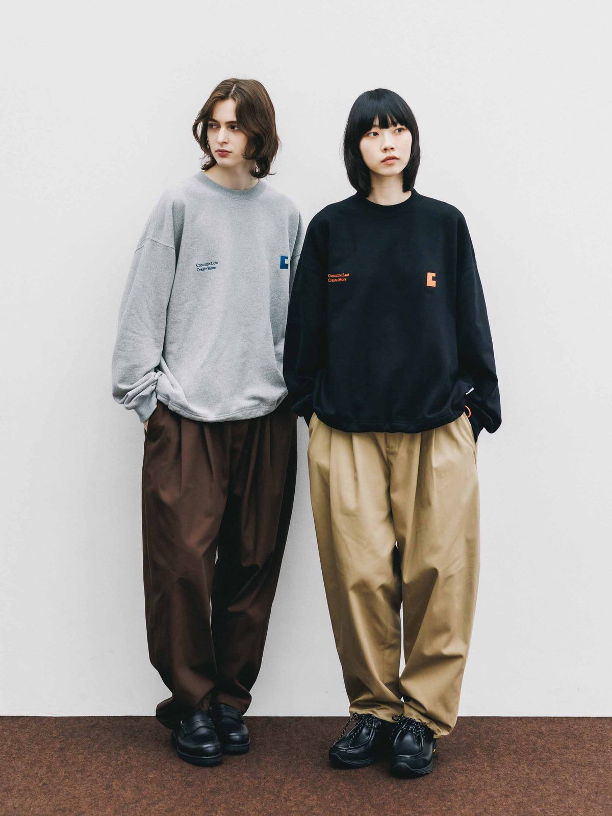 【9.19 SAT 20:00- IN STOCK】T/C GABARDINE CITY UNIFORM WIDE TAPERED PANTS (BEIGE)