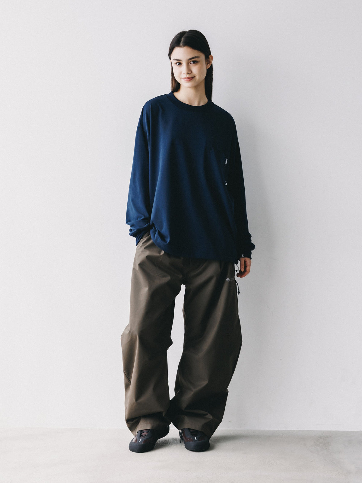 【10.17 SAT 20:00- IN STOCK】 TECH POCKET L/S T-SHIRT (NAVY)