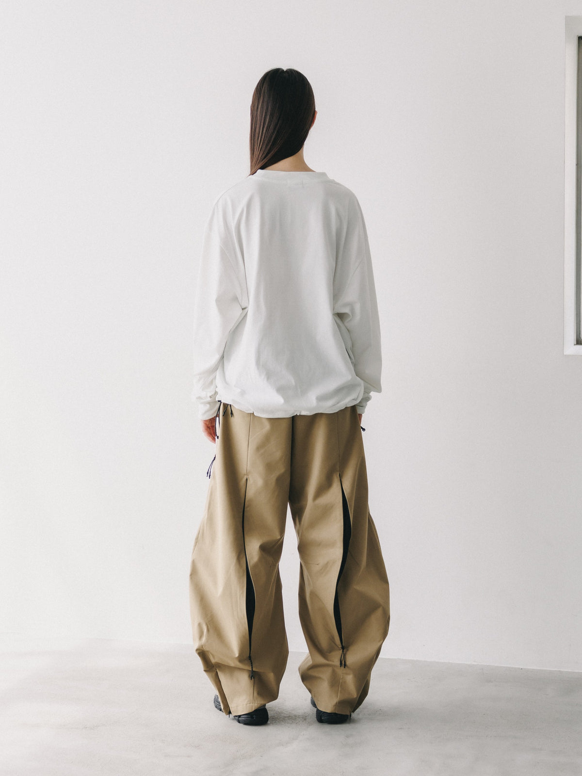 【10.17 SAT 20:00- IN STOCK】 TECH POCKET L/S T-SHIRT (WHITE)