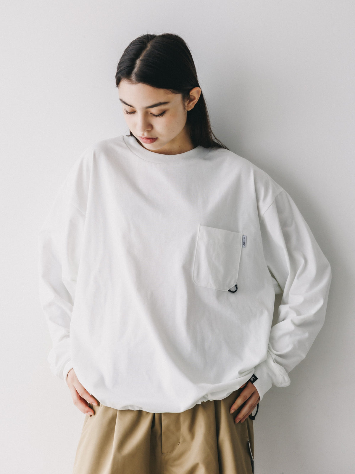 【10.17 SAT 20:00- IN STOCK】 TECH POCKET L/S T-SHIRT (WHITE)