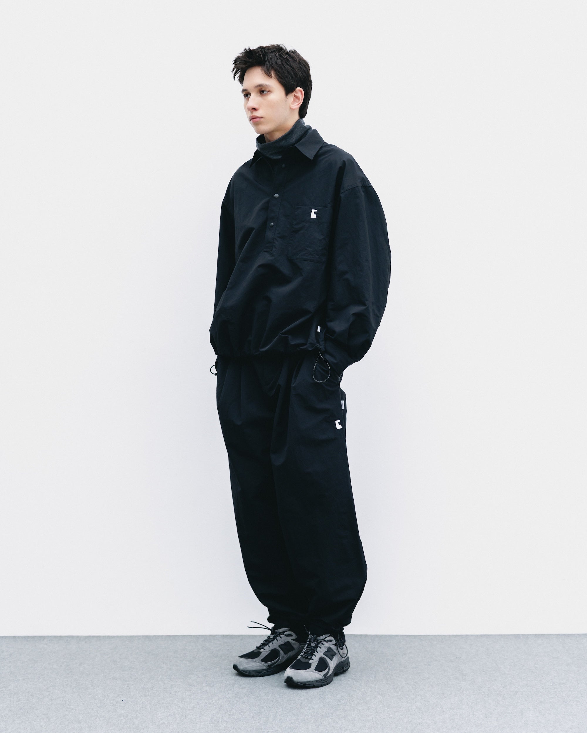 ACTIVE CITY UNIFORM WIDE TAPERED PANTS (BLACK)