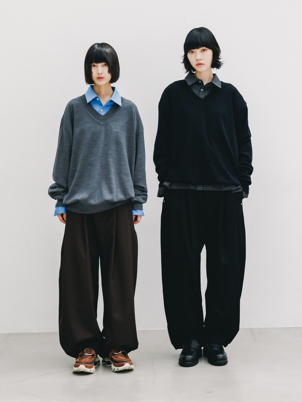 【10.31 SAT 20:00- IN STOCK】 12G WOOL V-NECK KNIT PULLOVER (GRAY)