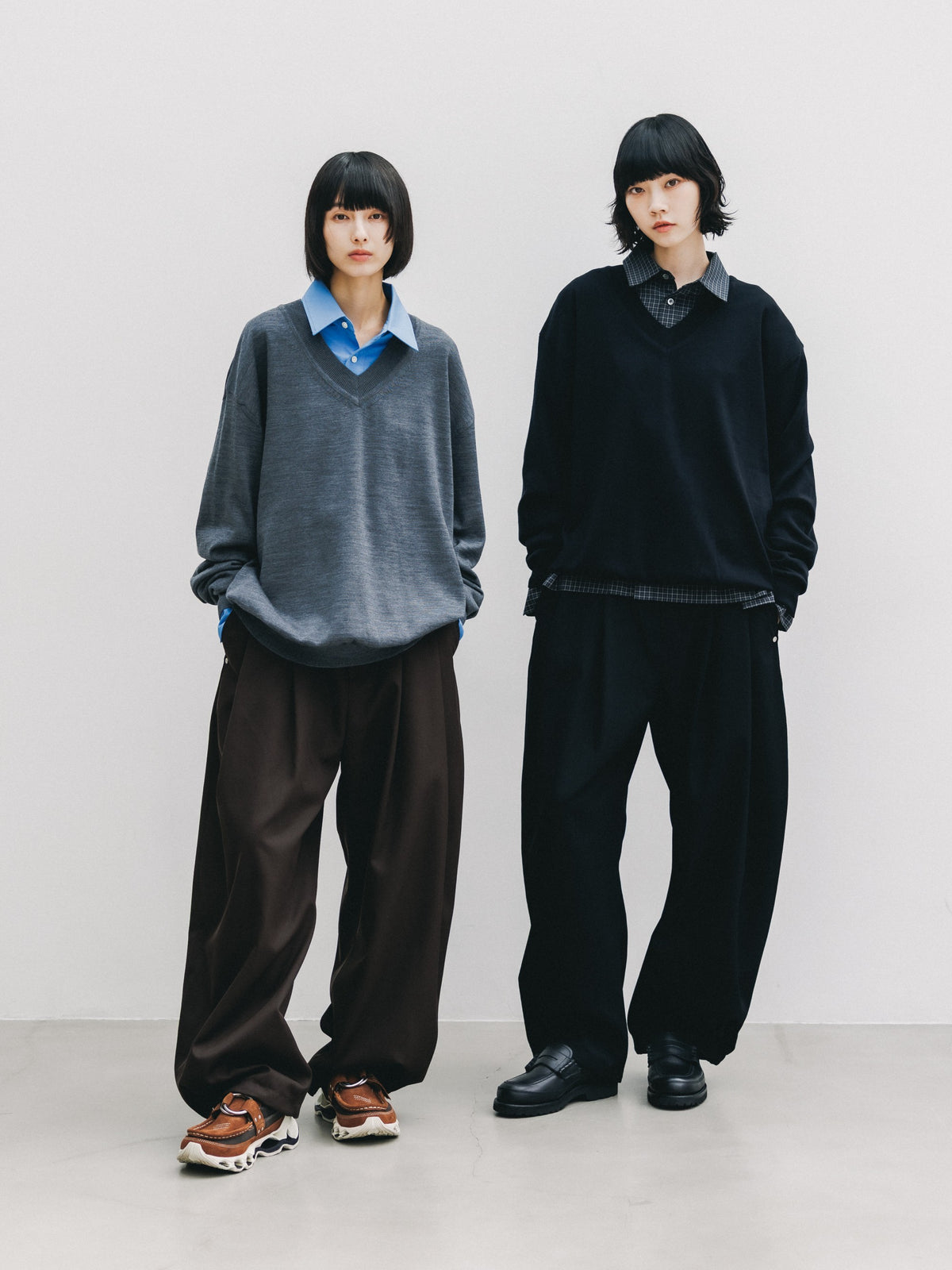 【10.31 SAT 20:00- IN STOCK】 12G WOOL V-NECK KNIT PULLOVER (GRAY)