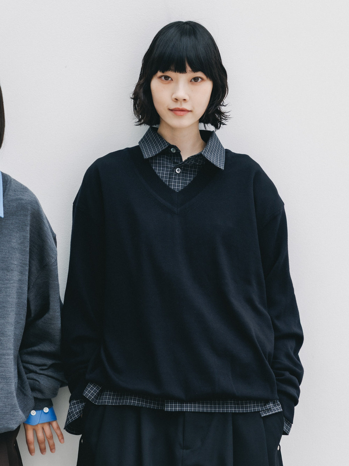 【10.31 SAT 20:00- IN STOCK】 12G WOOL V-NECK KNIT PULLOVER (BLACK)