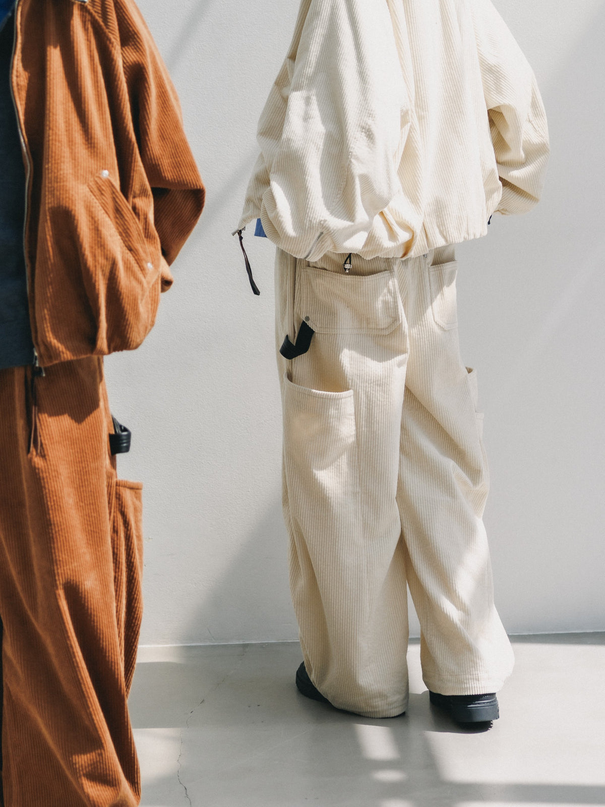 【10.21 WED 20:00- IN STOCK】 CORDUROY CITY MASSIVE UTILITY PANTS (OFF WHITE)