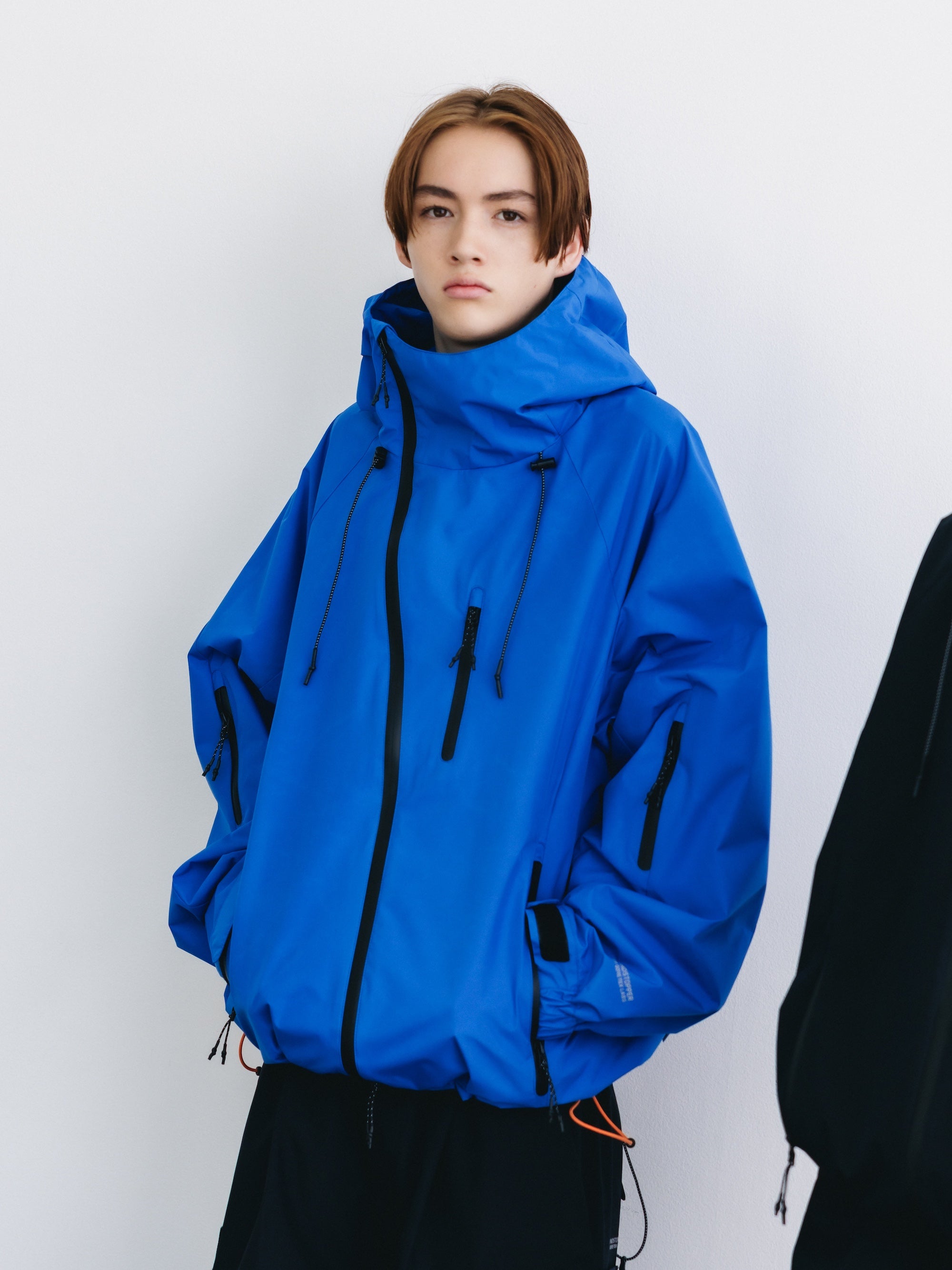 theory luxe ライトブルー ブルゾン ジッパー付き phenix WINDSTOPPER® by GORE-TEX LABS CITY MOUNTAIN JACKET (BLUE)