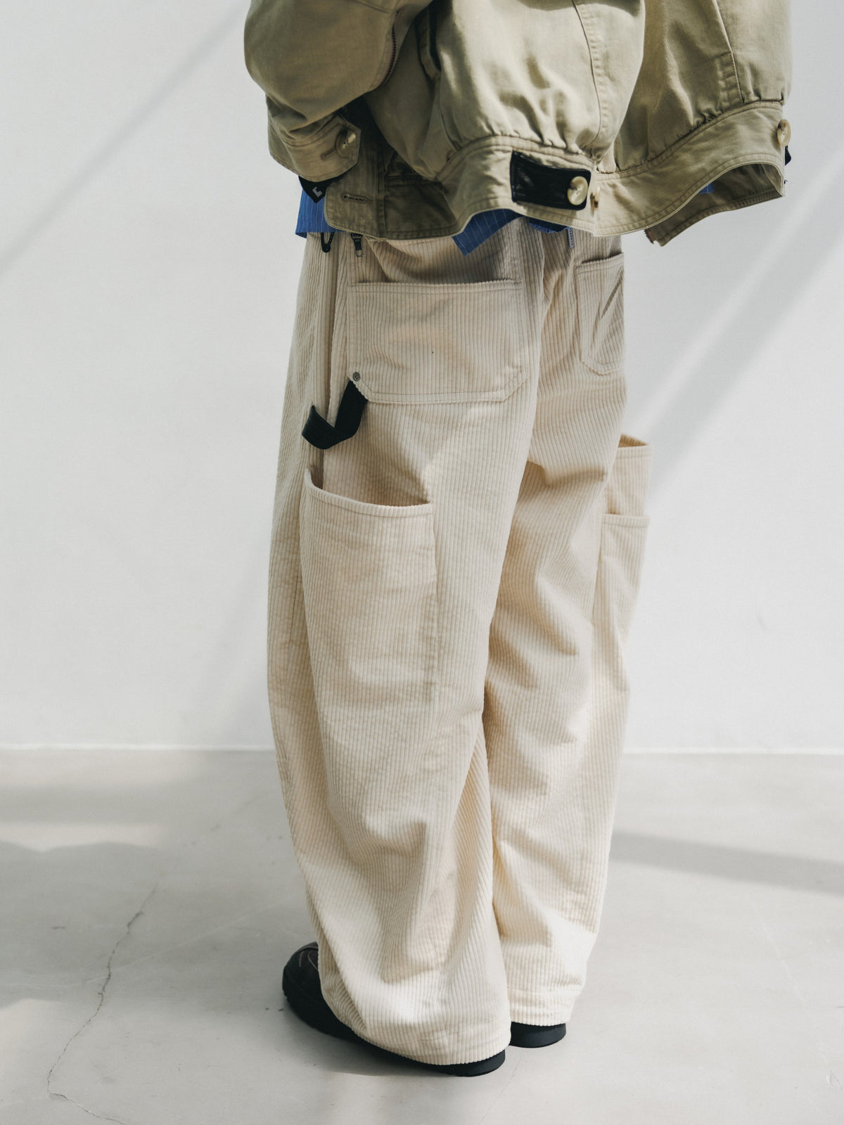 【10.21 WED 20:00- IN STOCK】 CORDUROY CITY MASSIVE UTILITY PANTS (OFF WHITE)