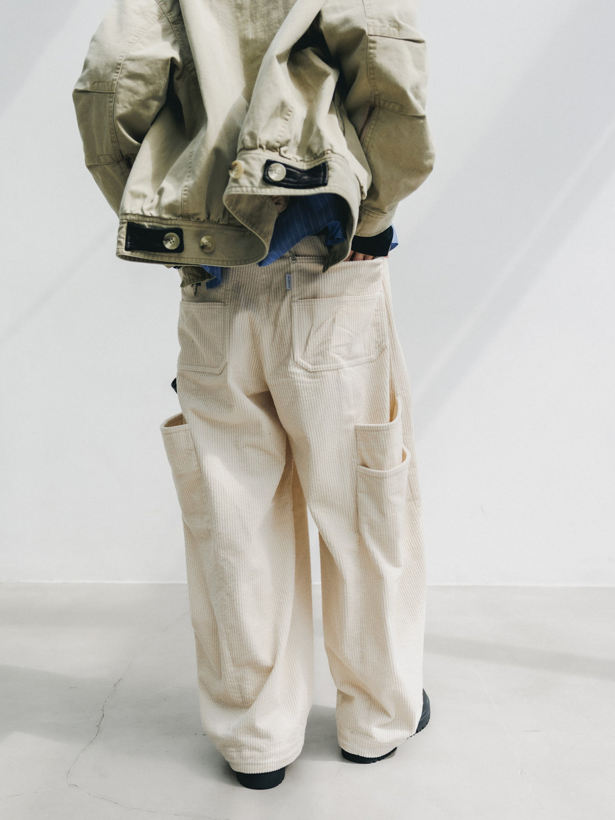 【10.21 WED 20:00- IN STOCK】 CORDUROY CITY MASSIVE UTILITY PANTS (OFF WHITE)