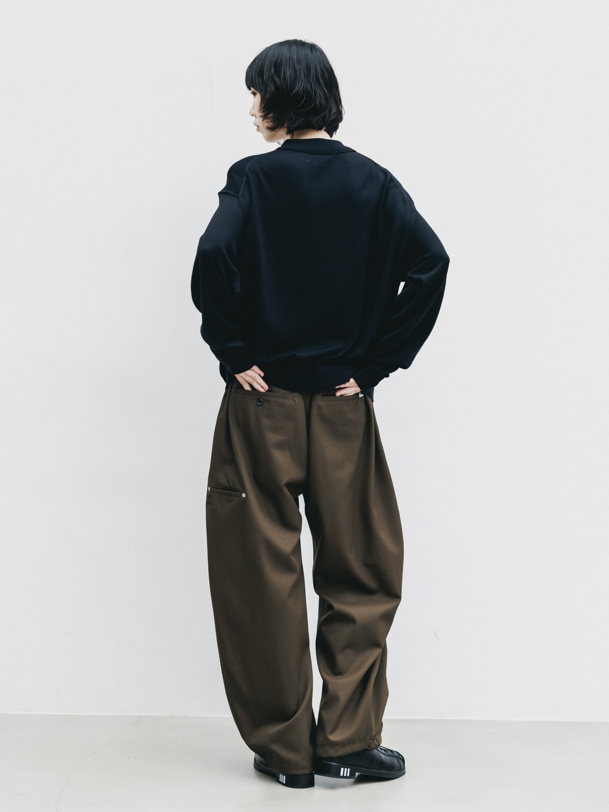 【10.21 WED 20:00- IN STOCK】 12G WOOL KNIT COLLARED CARDIGAN (BLACK)